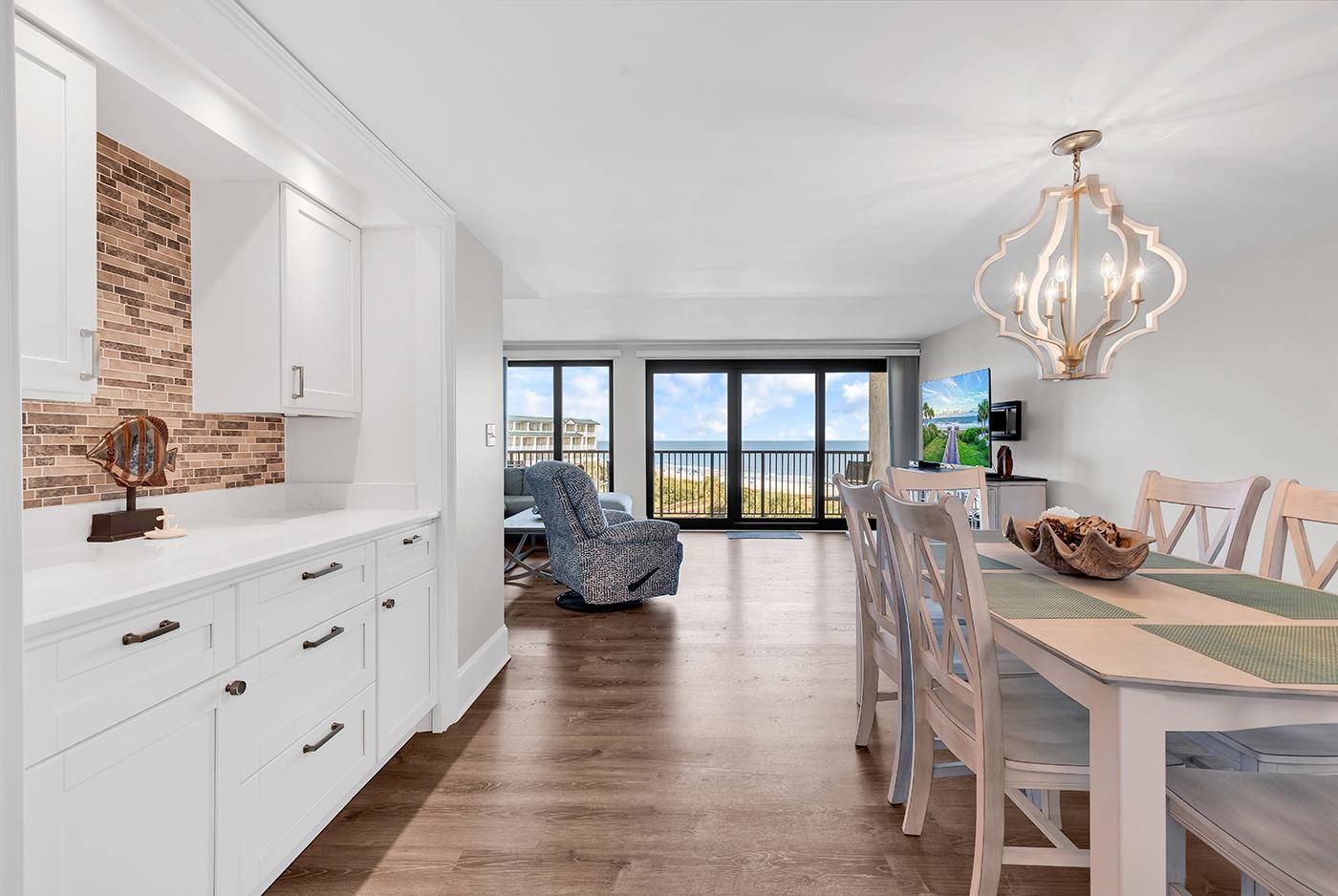 645 Retreat Beach Circle Unit: A-3-U