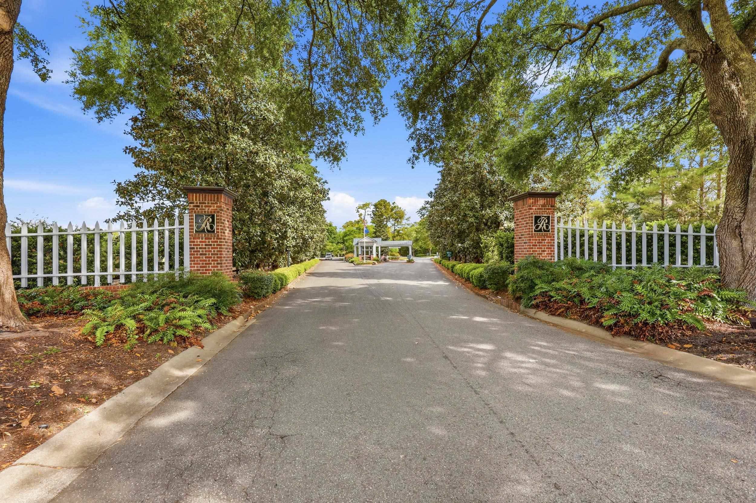 285 Brickwell Ln.