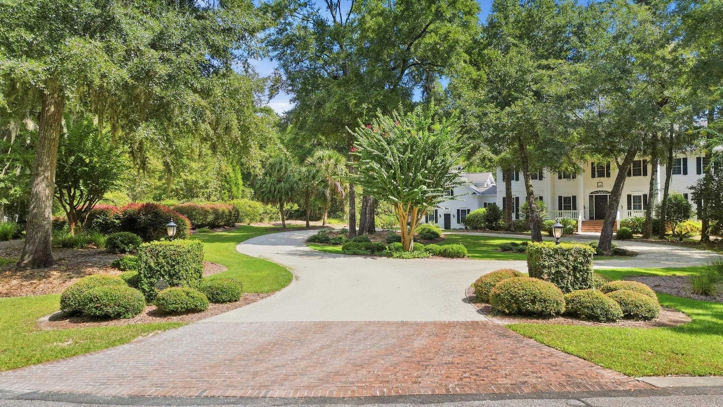 285 Brickwell Ln.