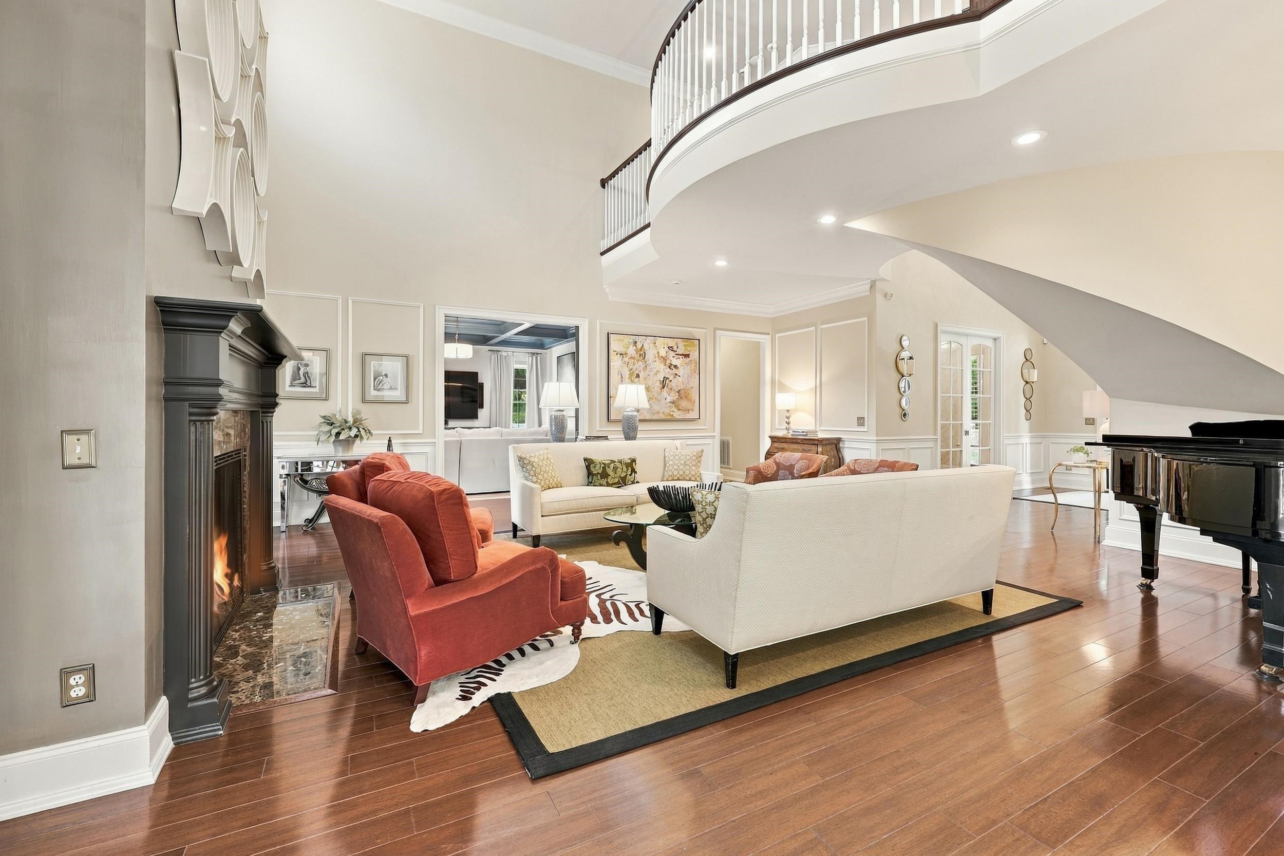 285 Brickwell Ln.