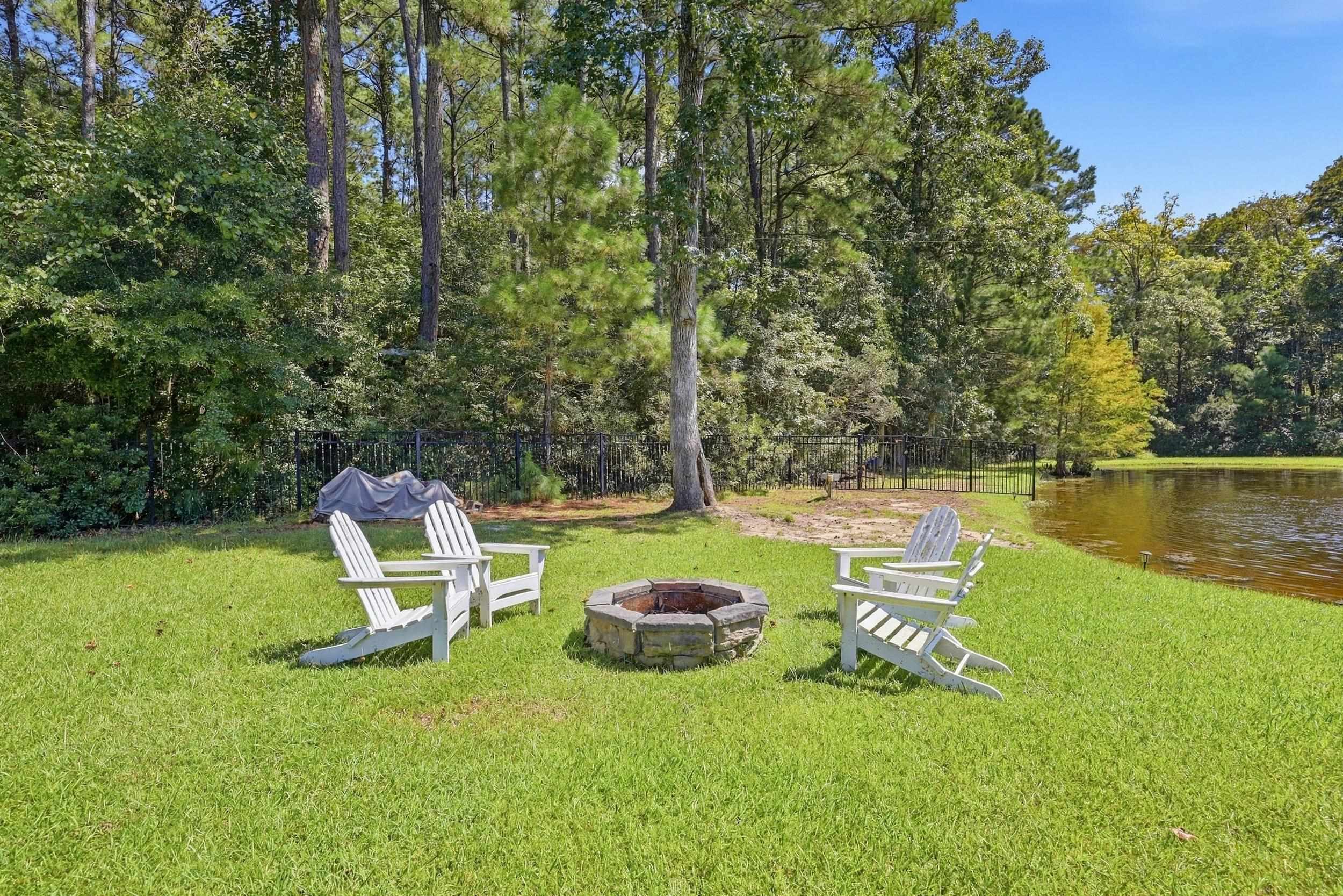 285 Brickwell Ln.