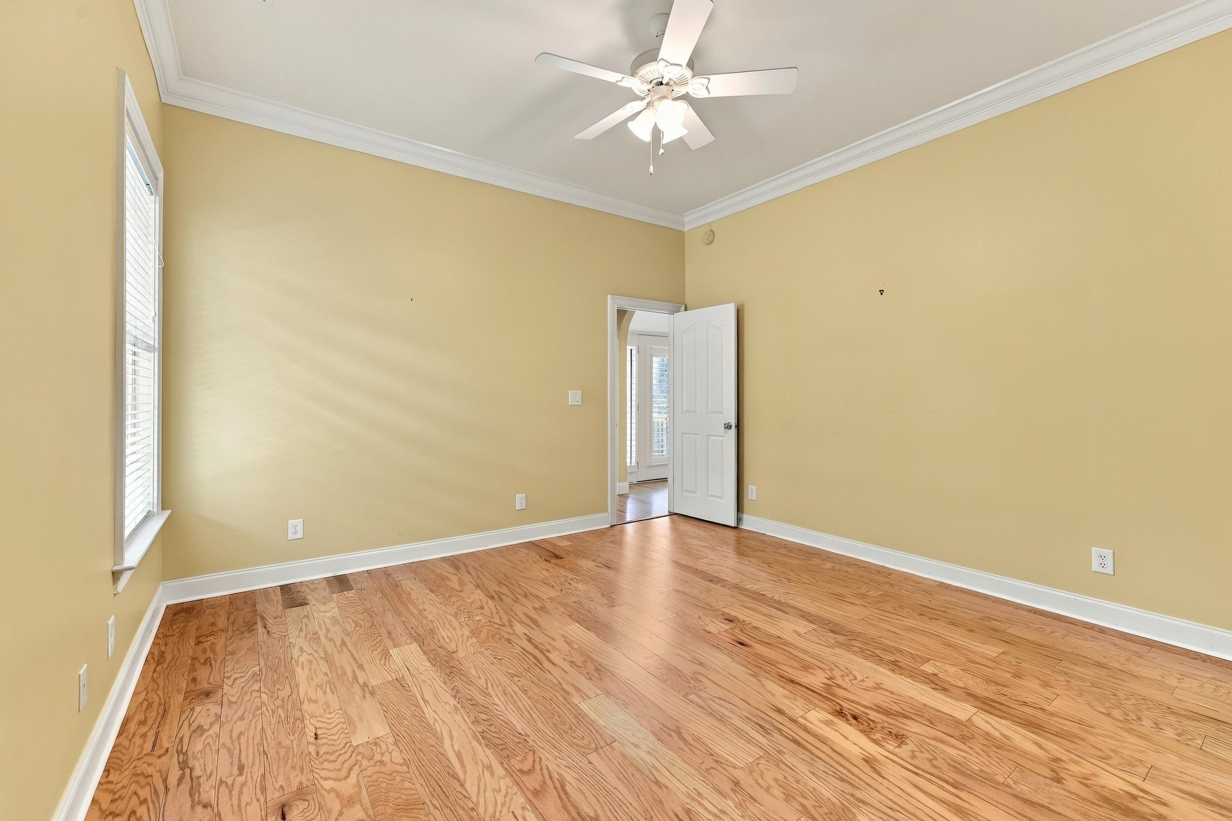 7 Gillette Pl.