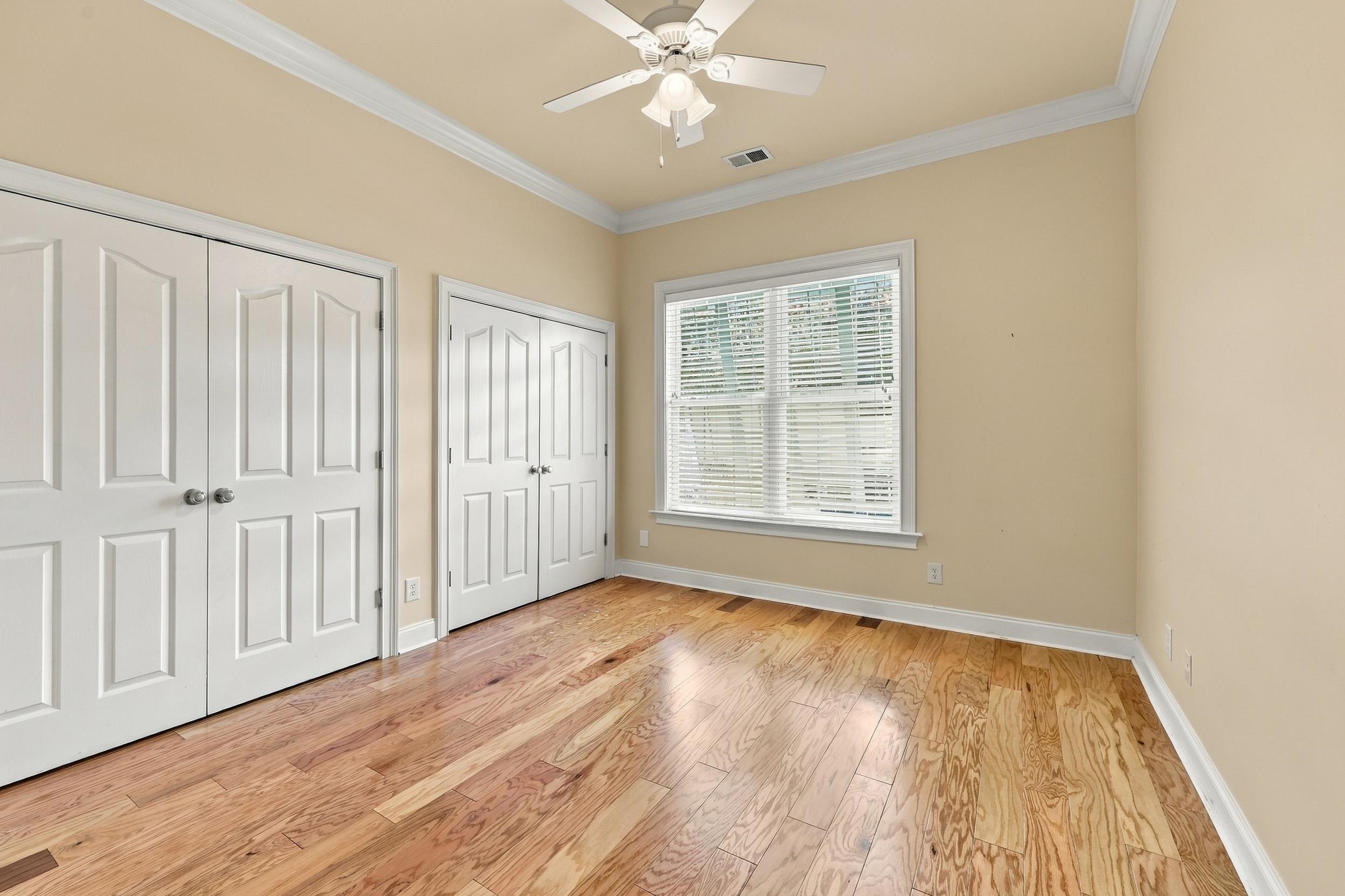 7 Gillette Pl.