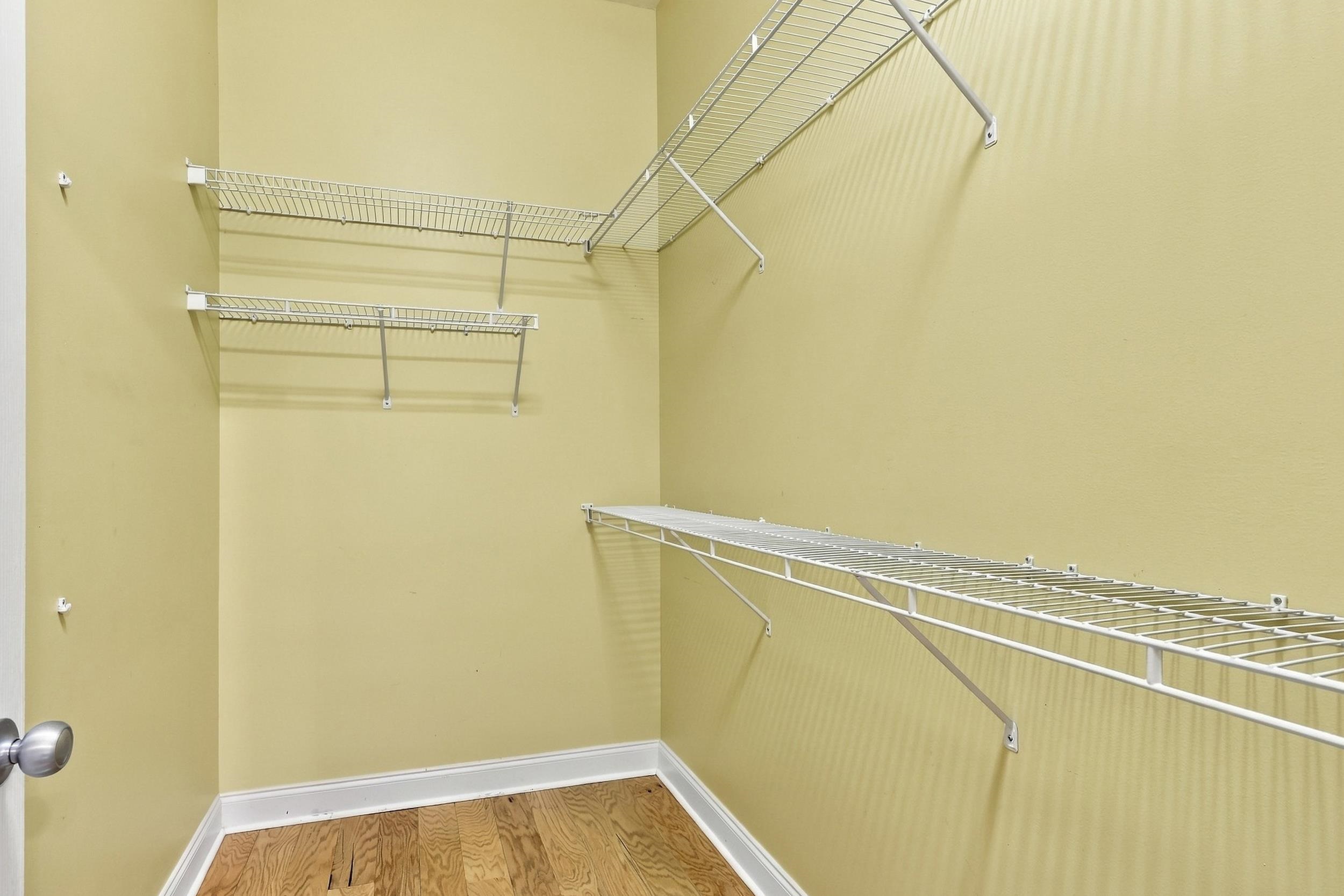 7 Gillette Pl.