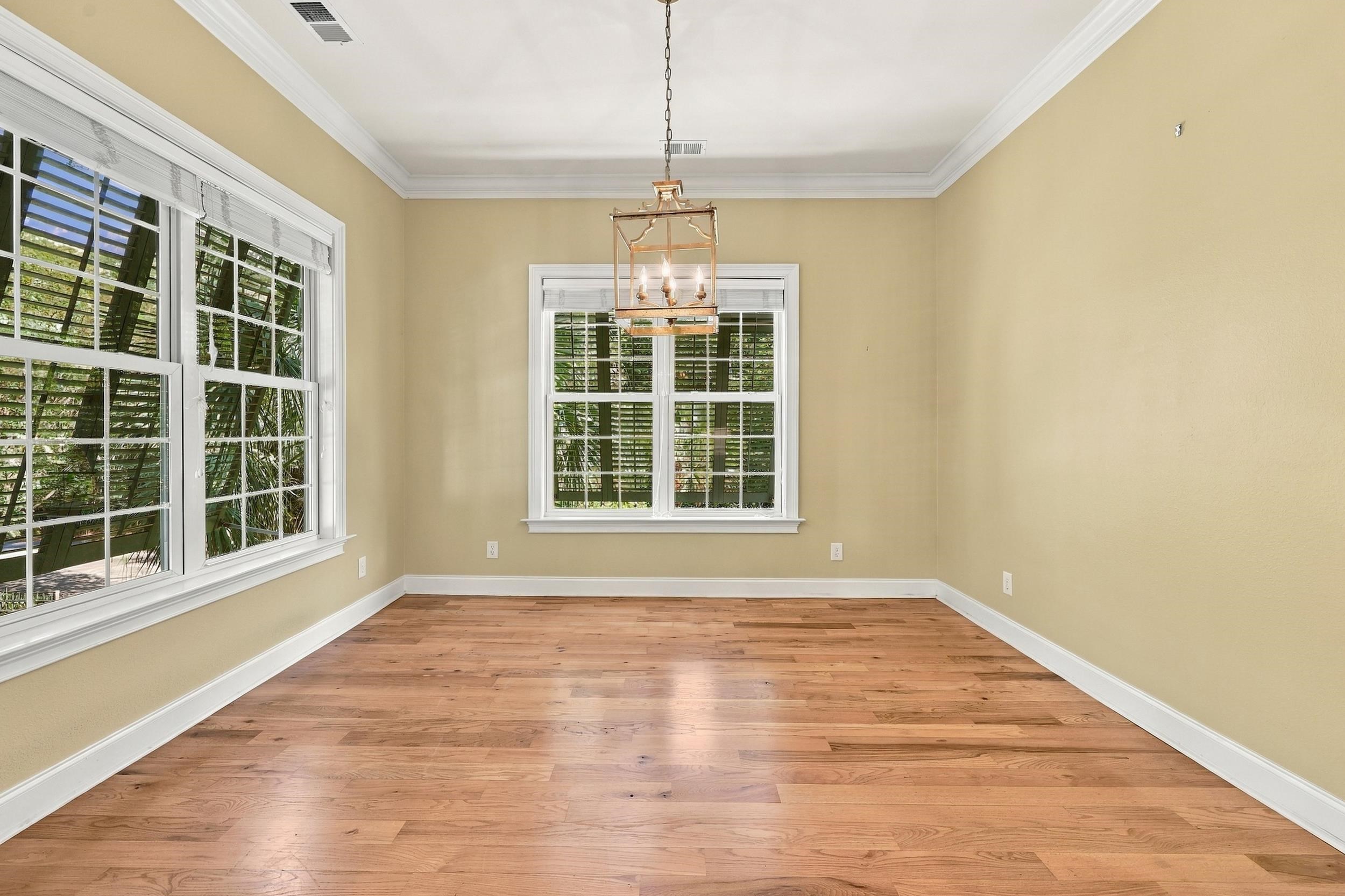 7 Gillette Pl.