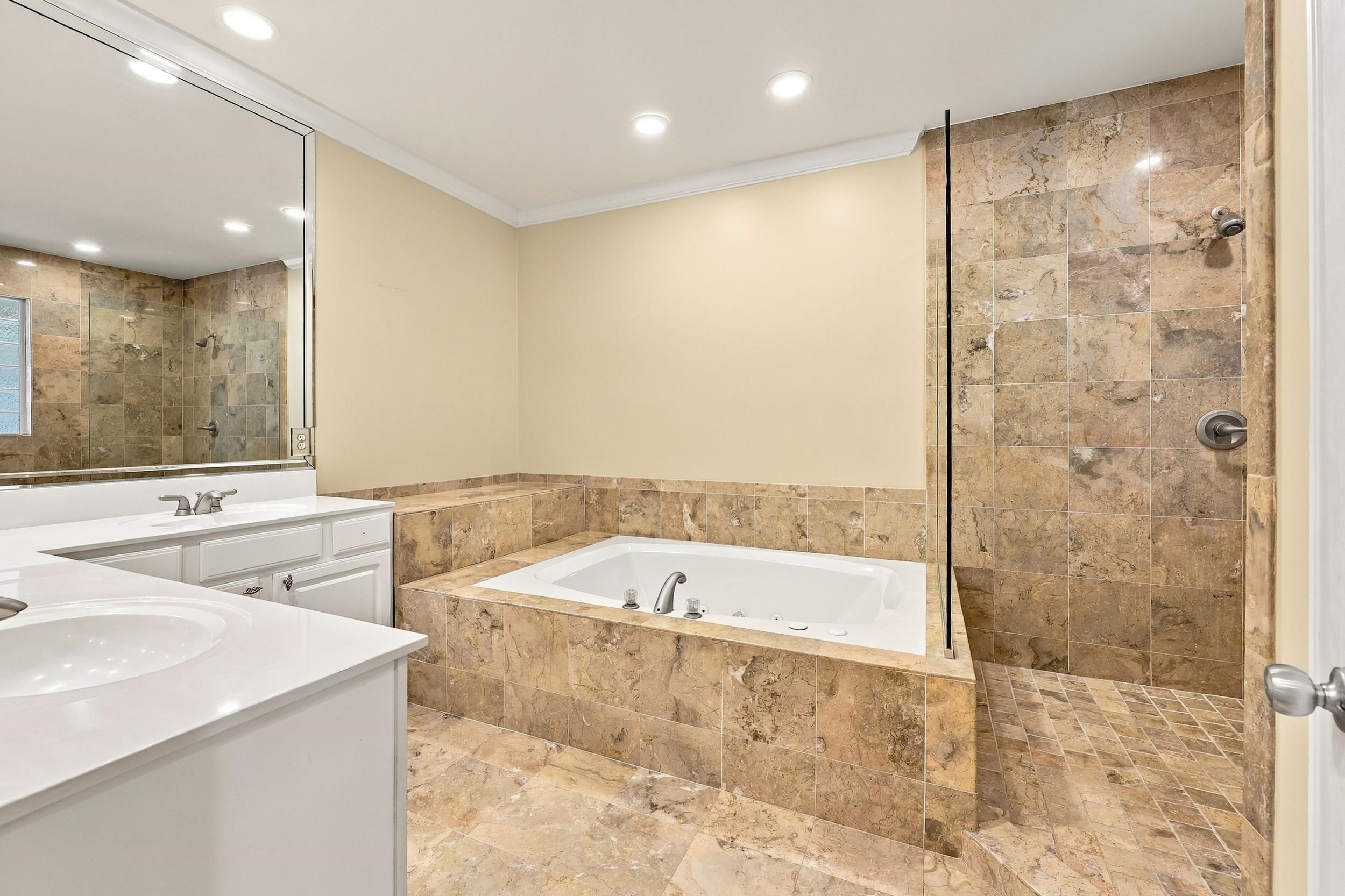 7 Gillette Pl.