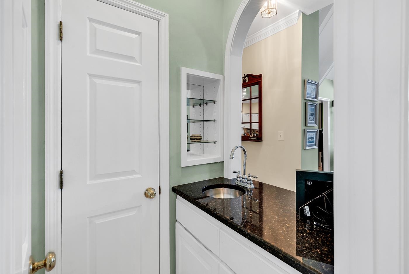 81 Fairway Ln.