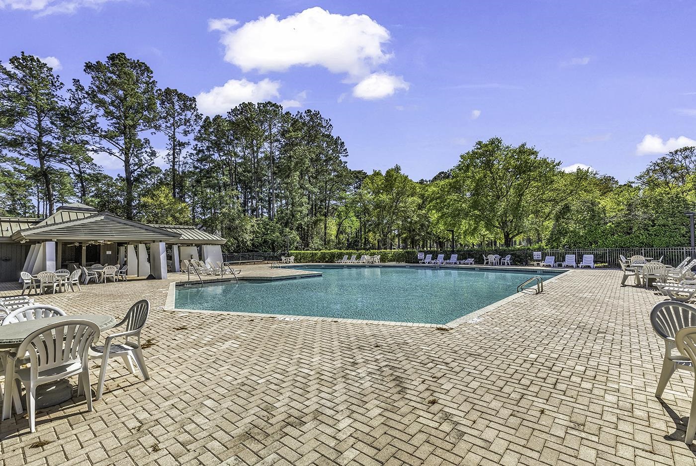 81 Fairway Ln.