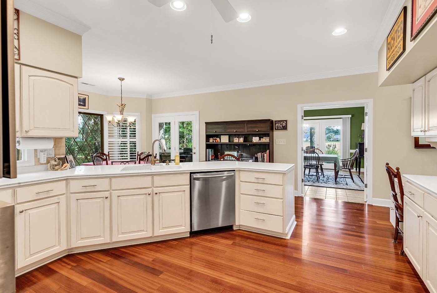 81 Fairway Ln.