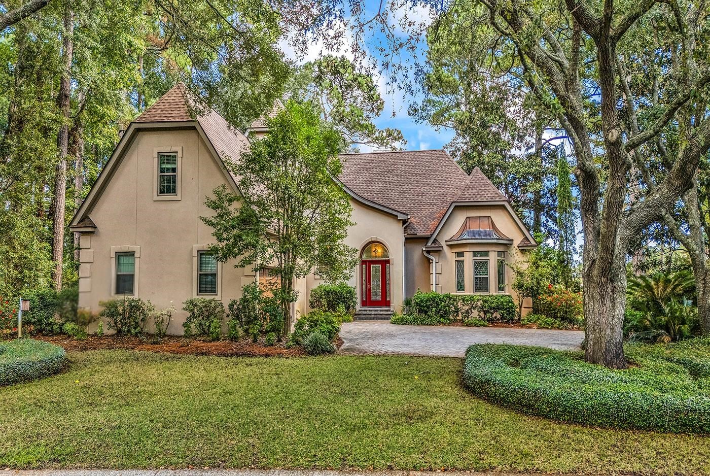 81 Fairway Ln.