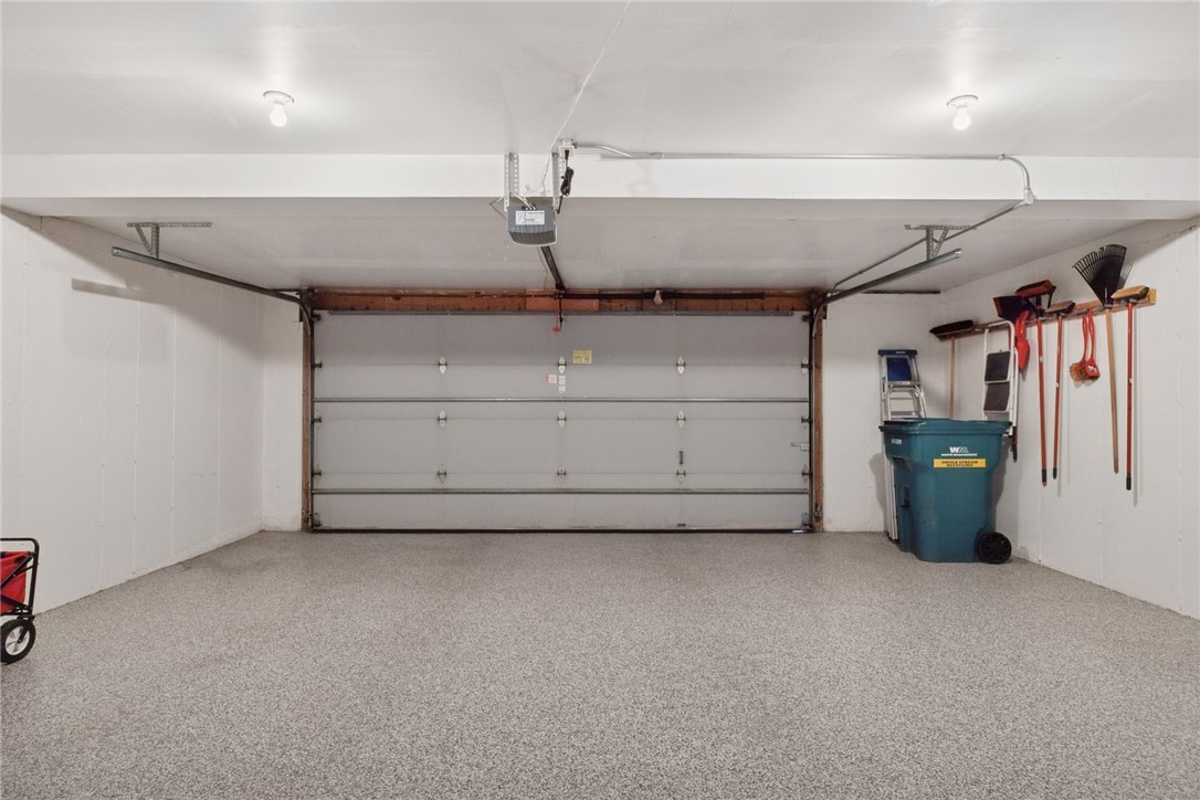 215 Eastbank Court N