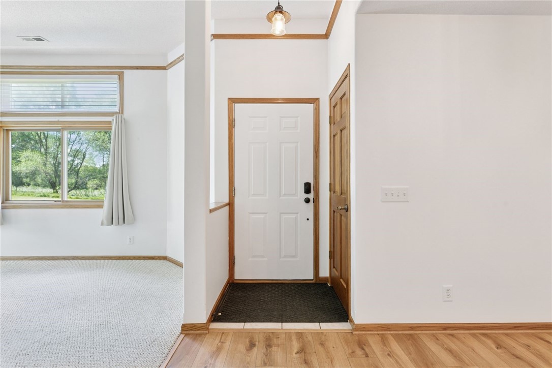 921 Meadowood Lane 1