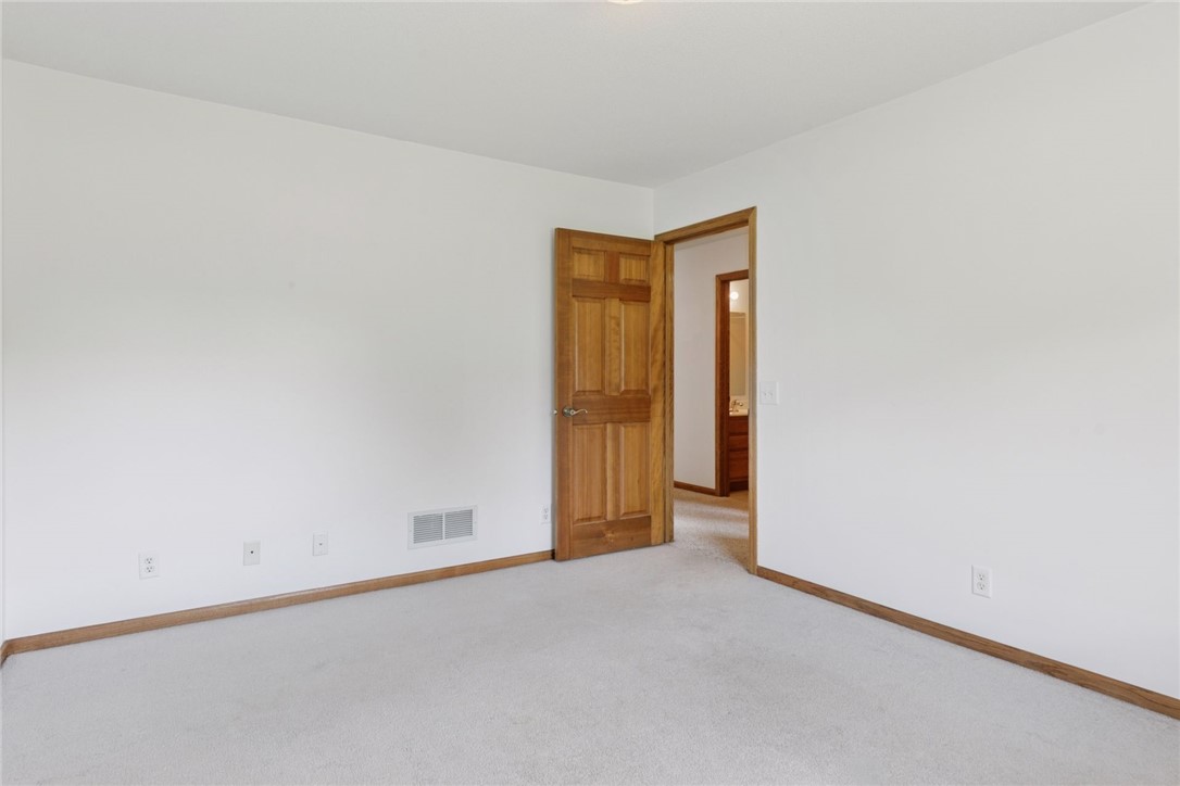 921 Meadowood Lane 1