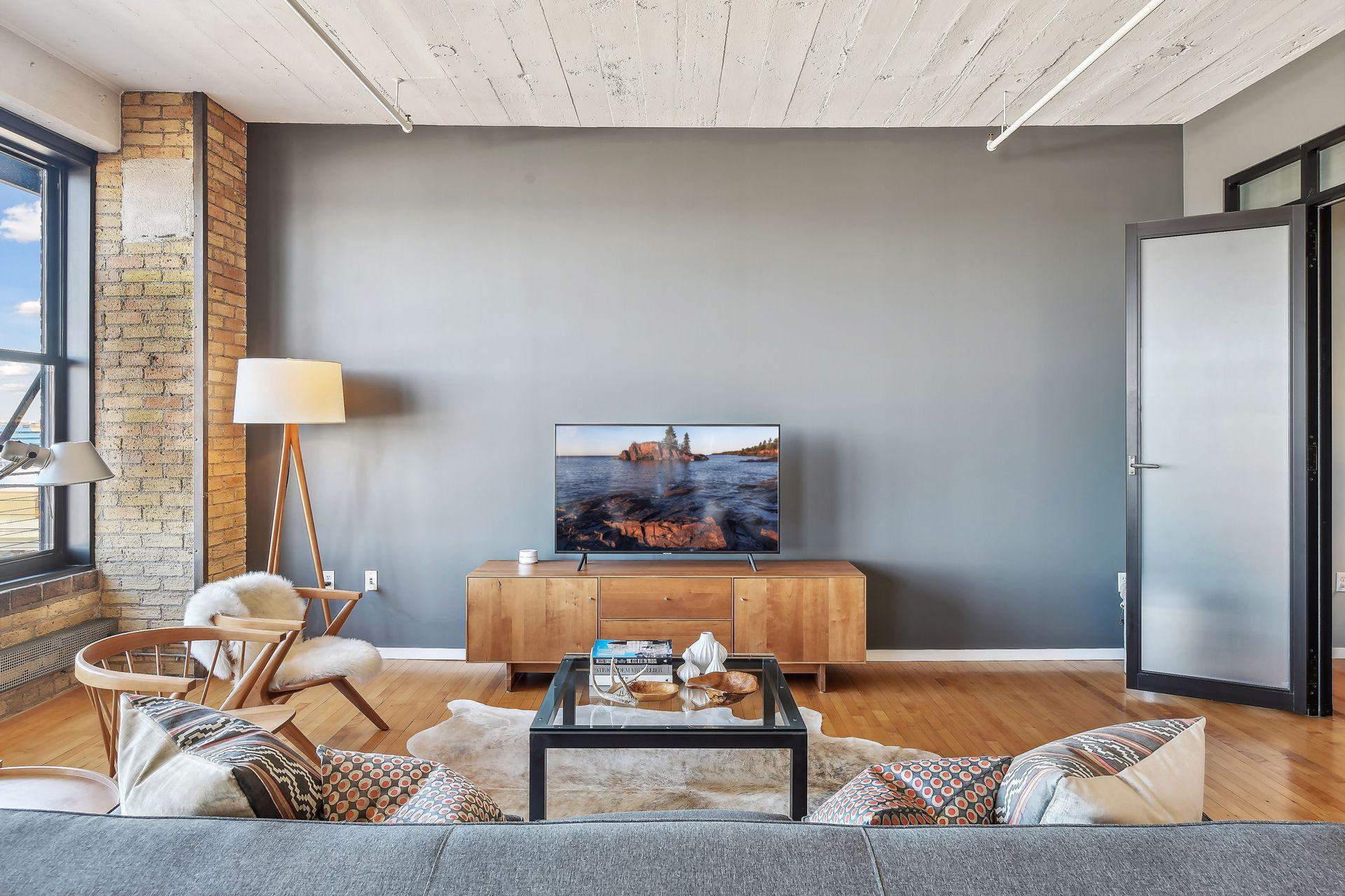 290 Market Street Unit: 603