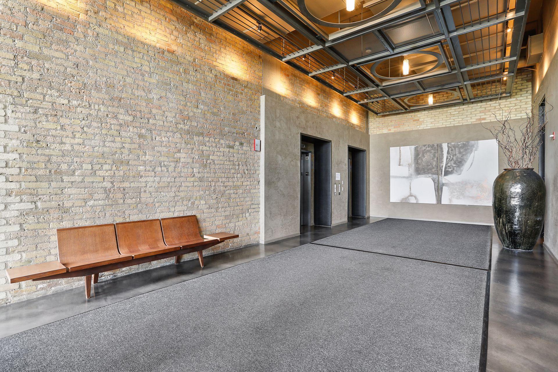 290 Market Street Unit: 603
