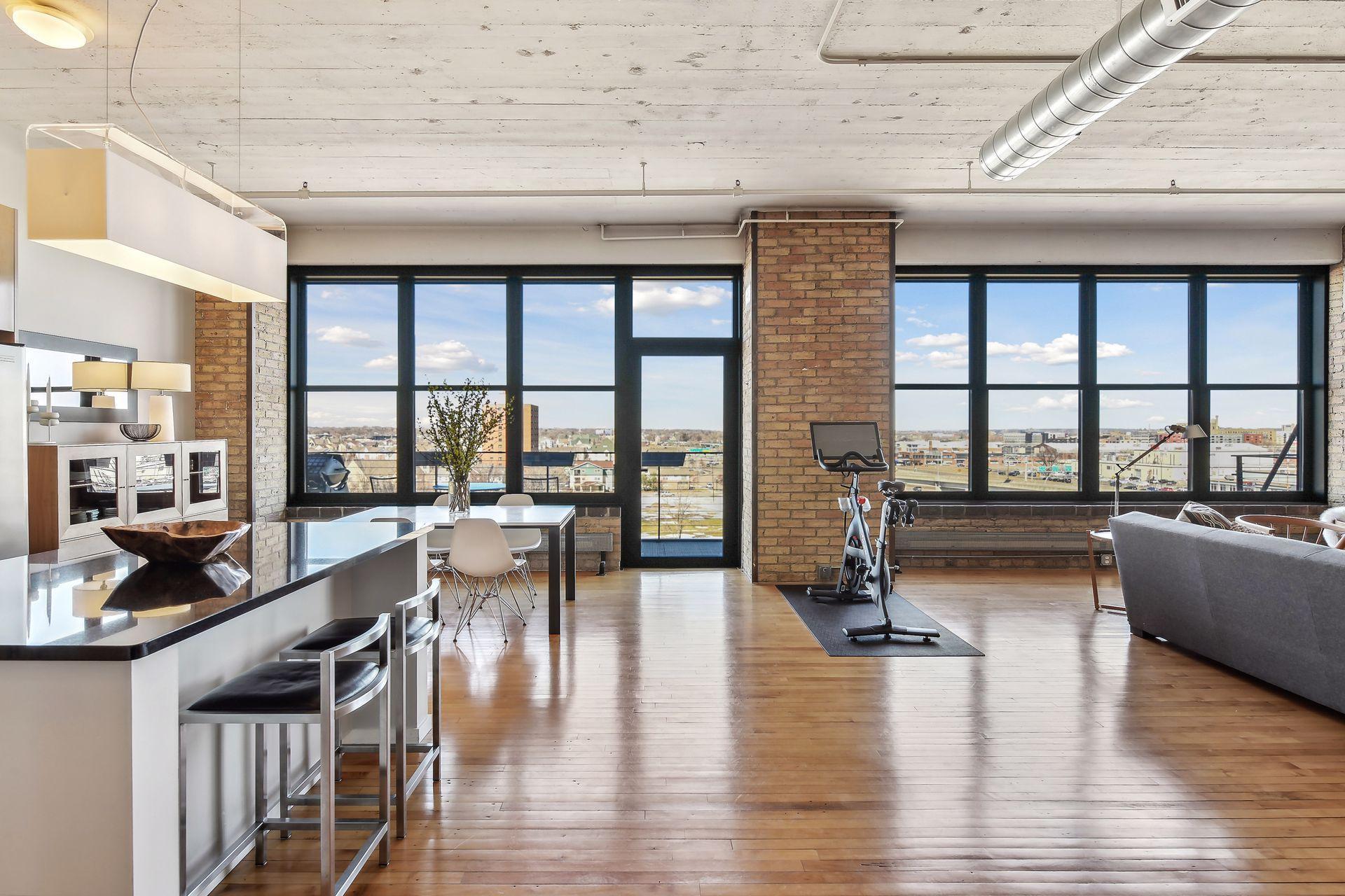 290 Market Street Unit: 603