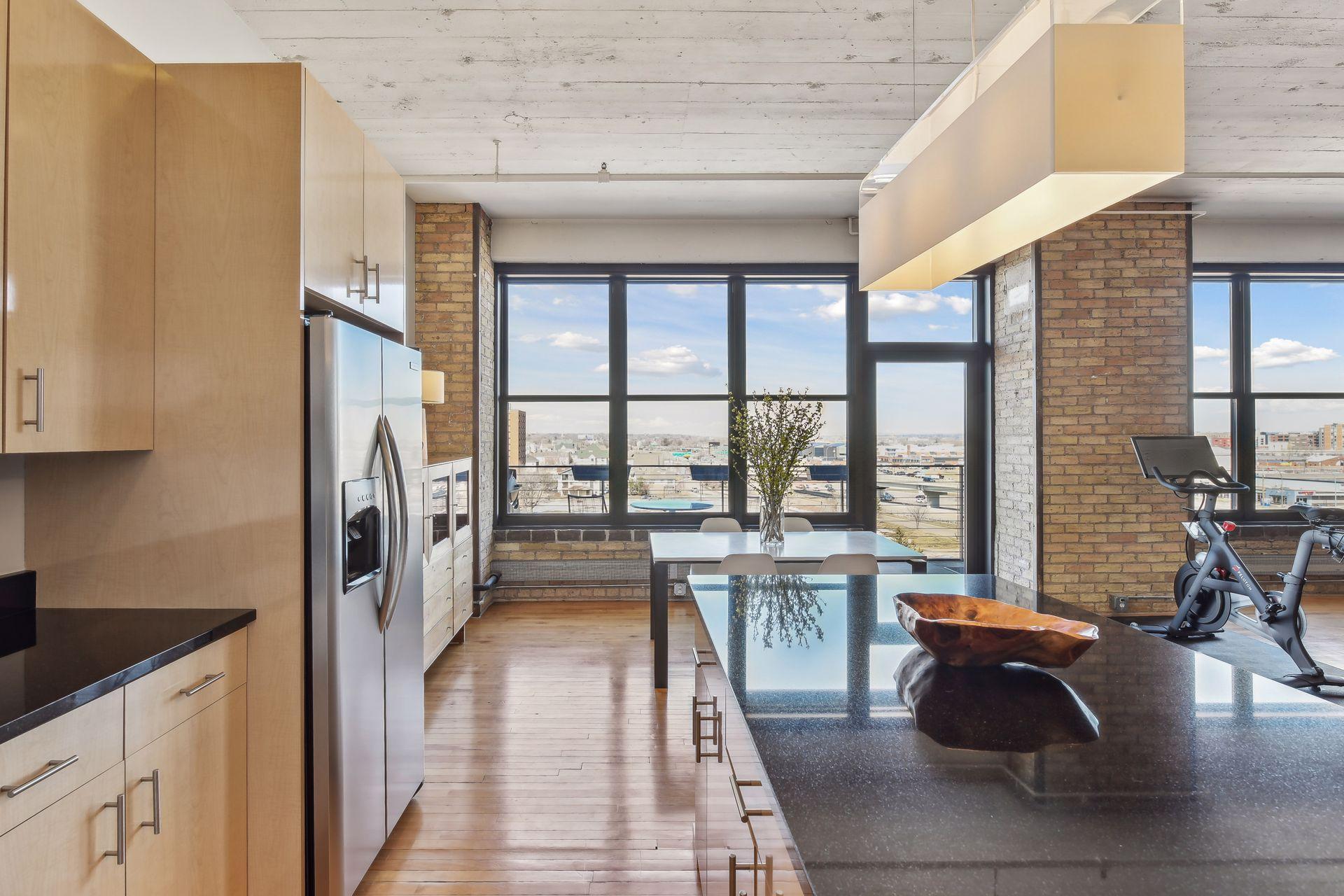 290 Market Street Unit: 603