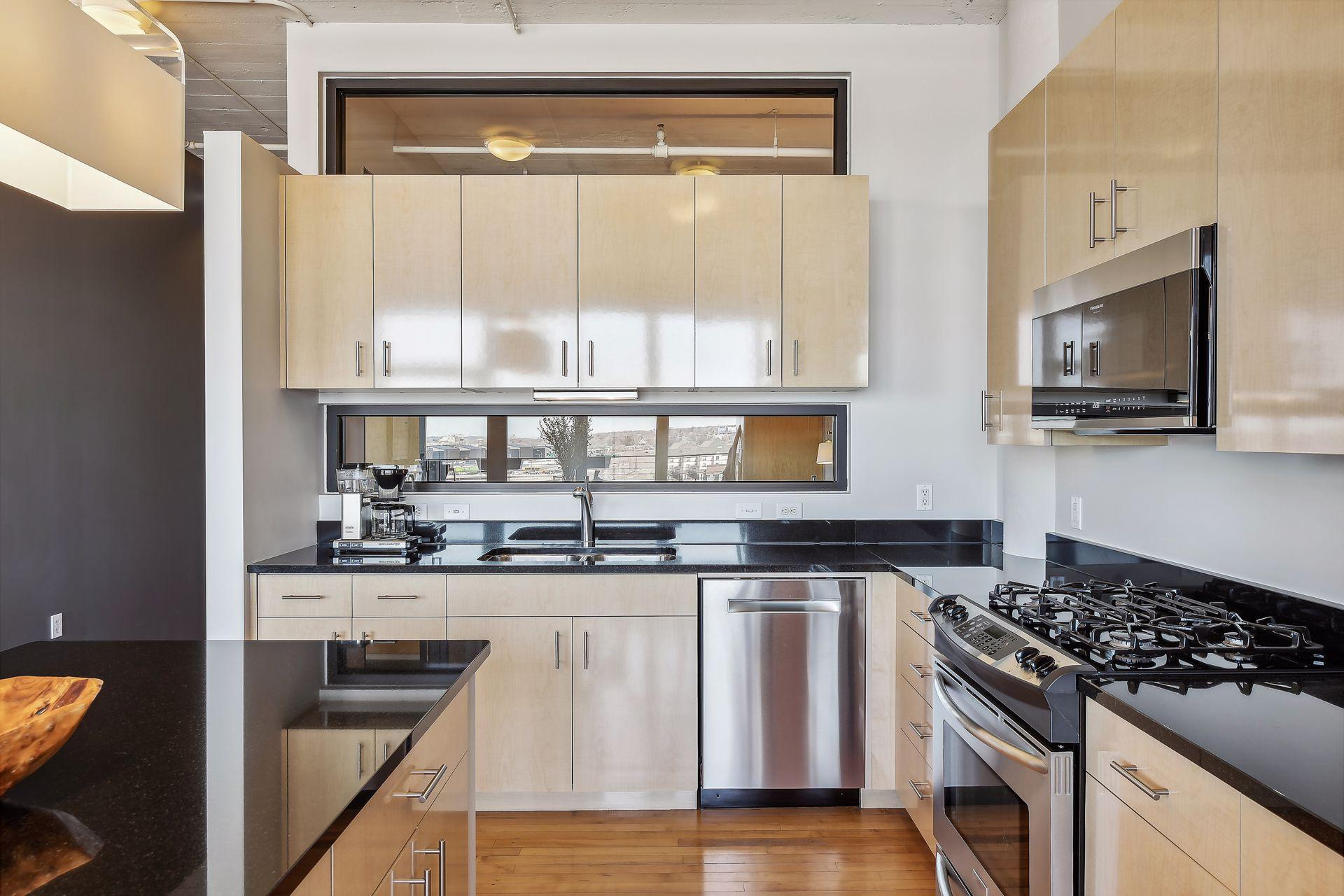 290 Market Street Unit: 603