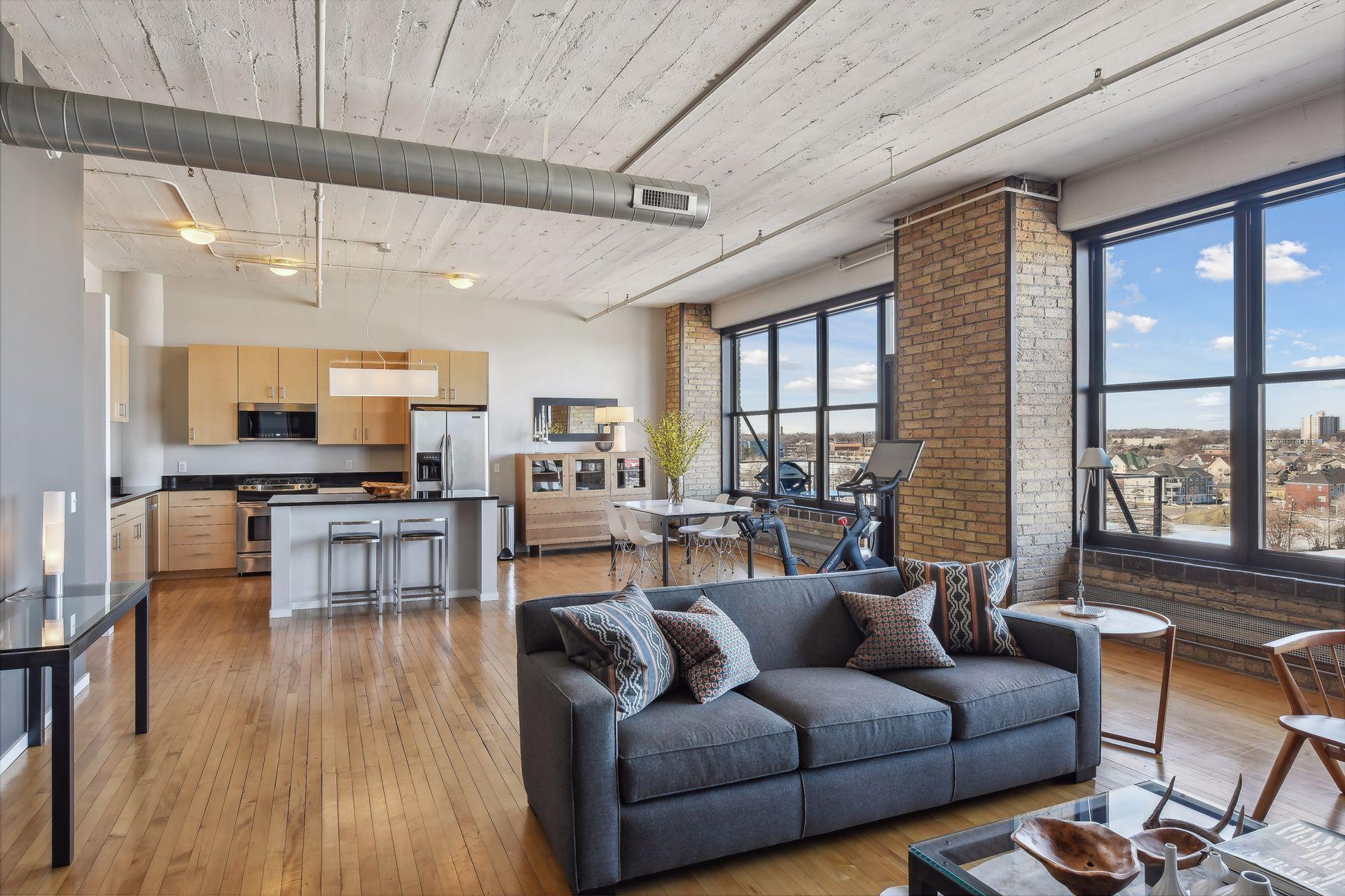 290 Market Street Unit: 603