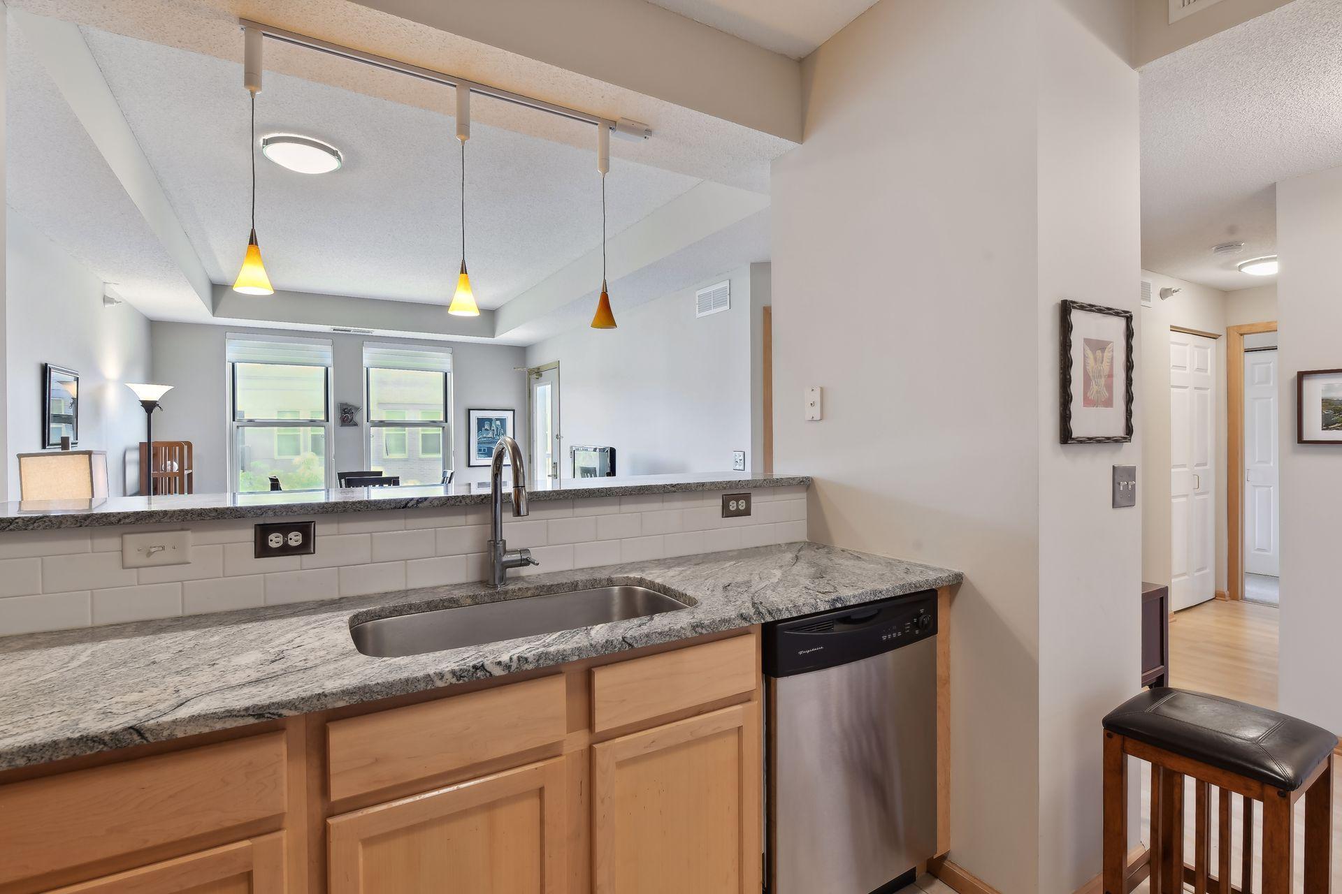 560 N 2nd Street Unit: 400