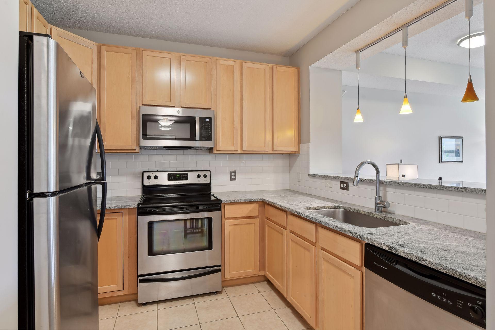 560 N 2nd Street Unit: 400