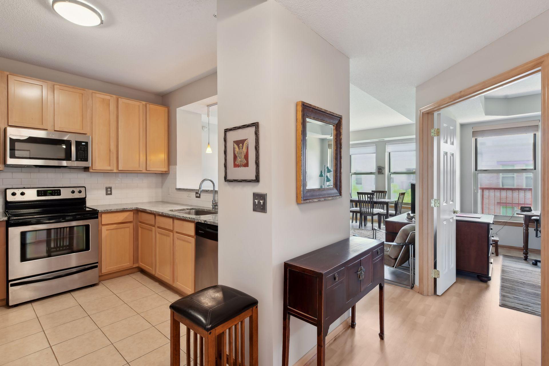 560 N 2nd Street Unit: 400