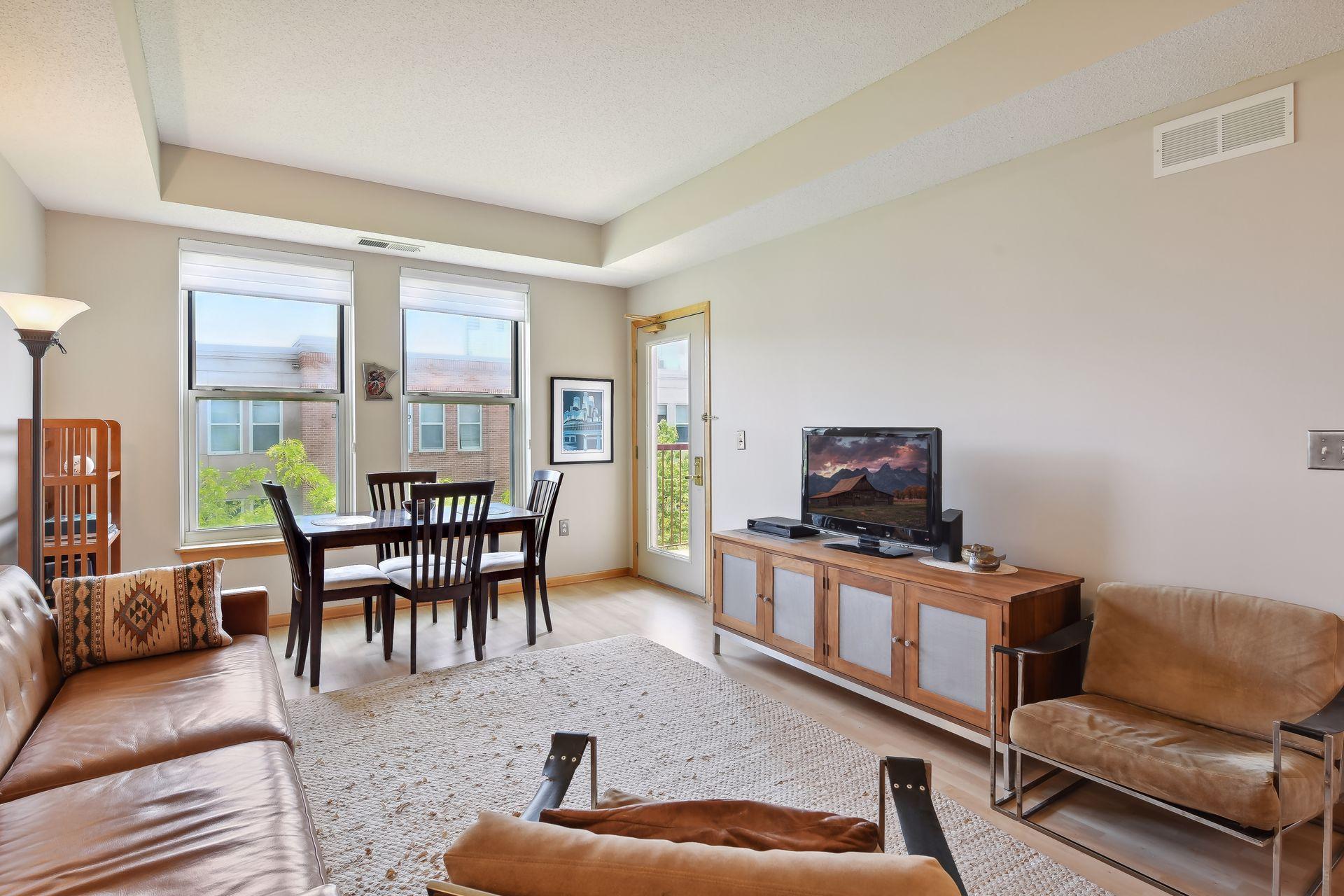 560 N 2nd Street Unit: 400