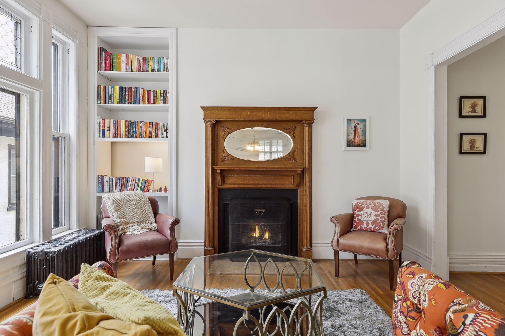 496 Holly Avenue Unit: 4