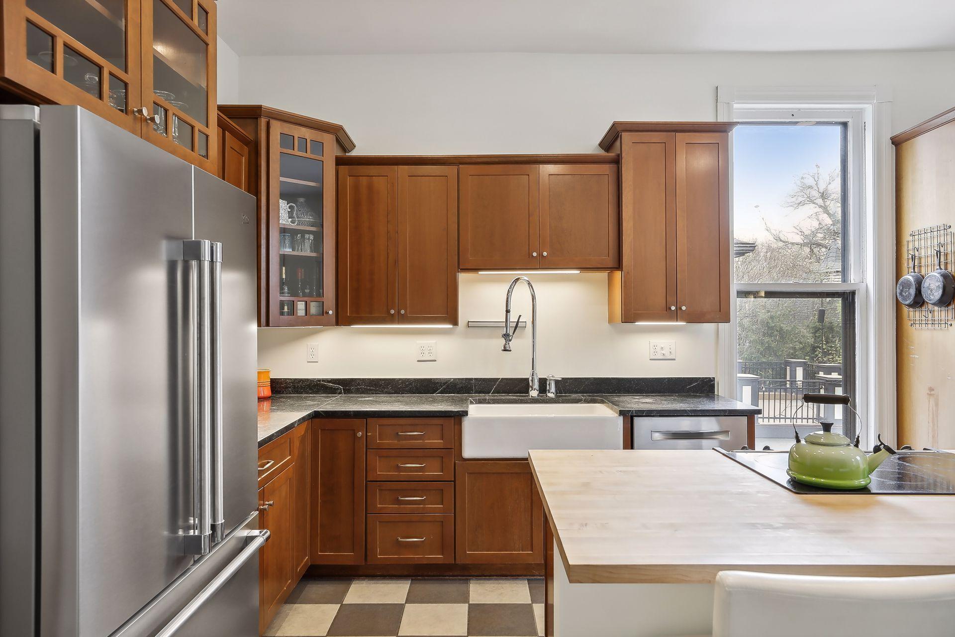496 Holly Avenue Unit: 4