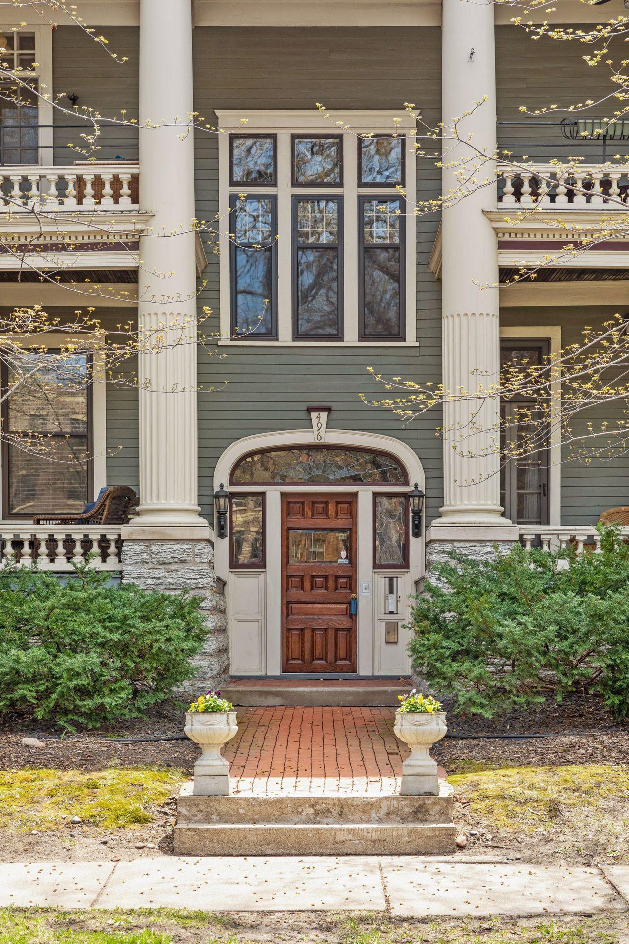 496 Holly Avenue Unit: 4