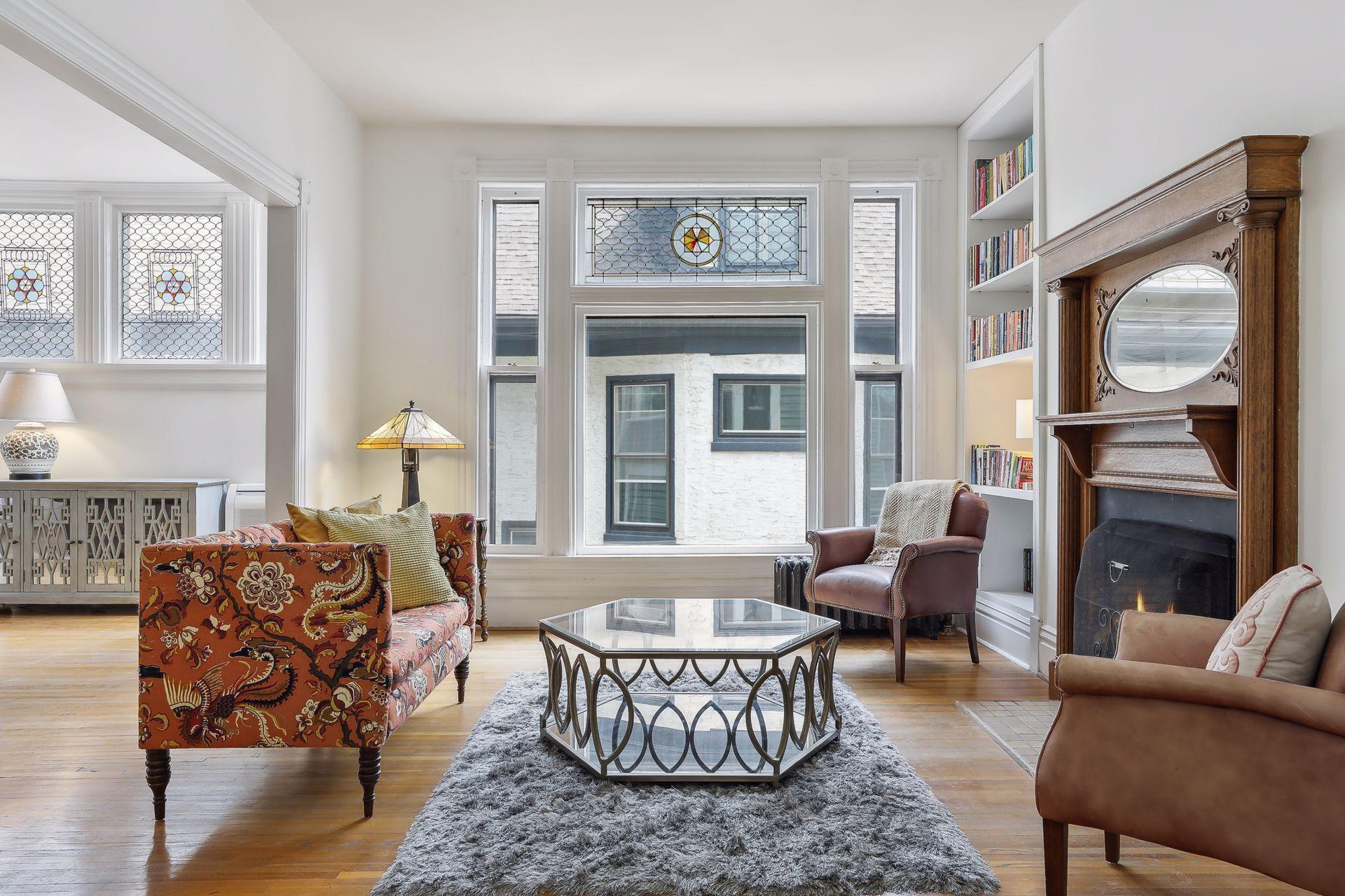 496 Holly Avenue Unit: 4
