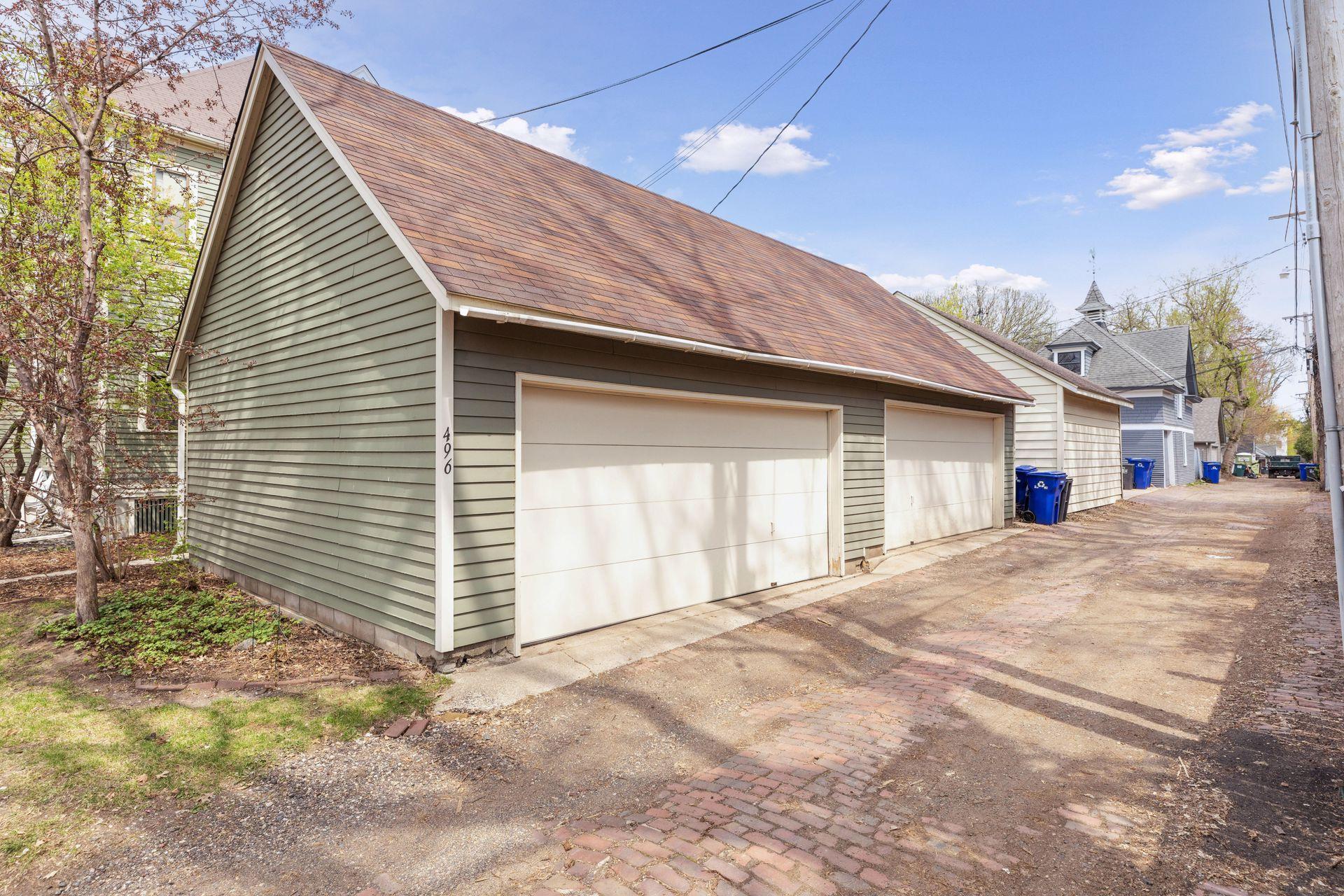 496 Holly Avenue Unit: 4
