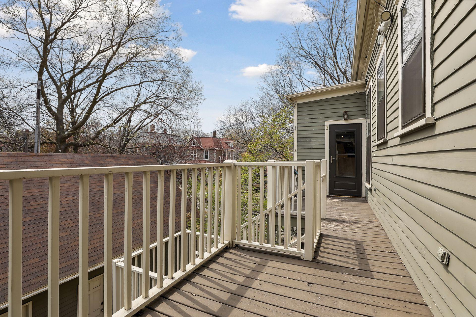 496 Holly Avenue Unit: 4