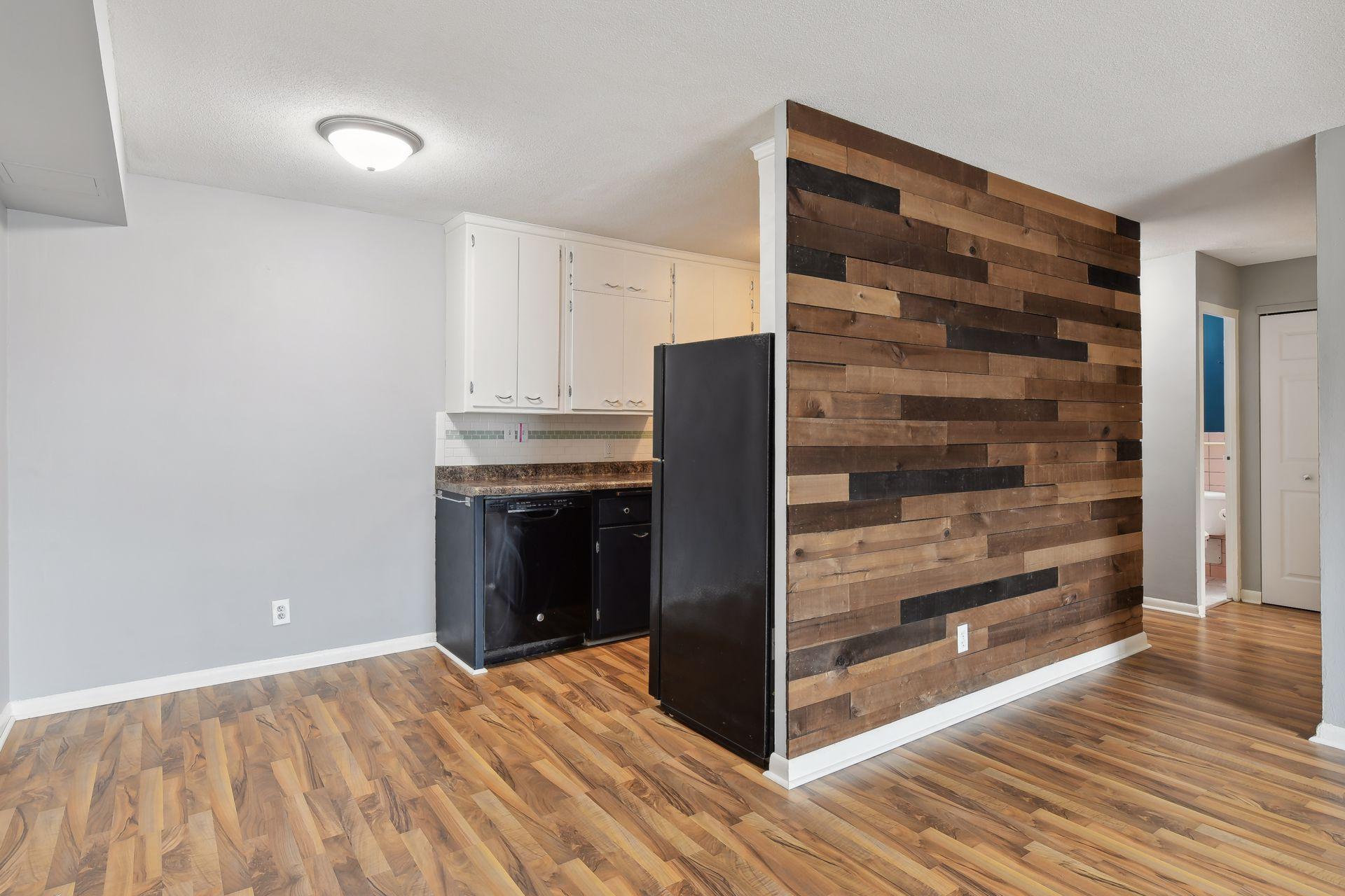 2500 Blaisdell Avenue Unit: 106