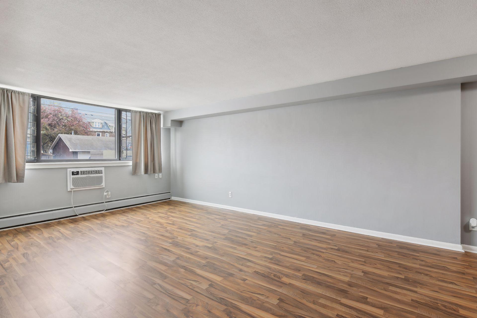 2500 Blaisdell Avenue Unit: 106