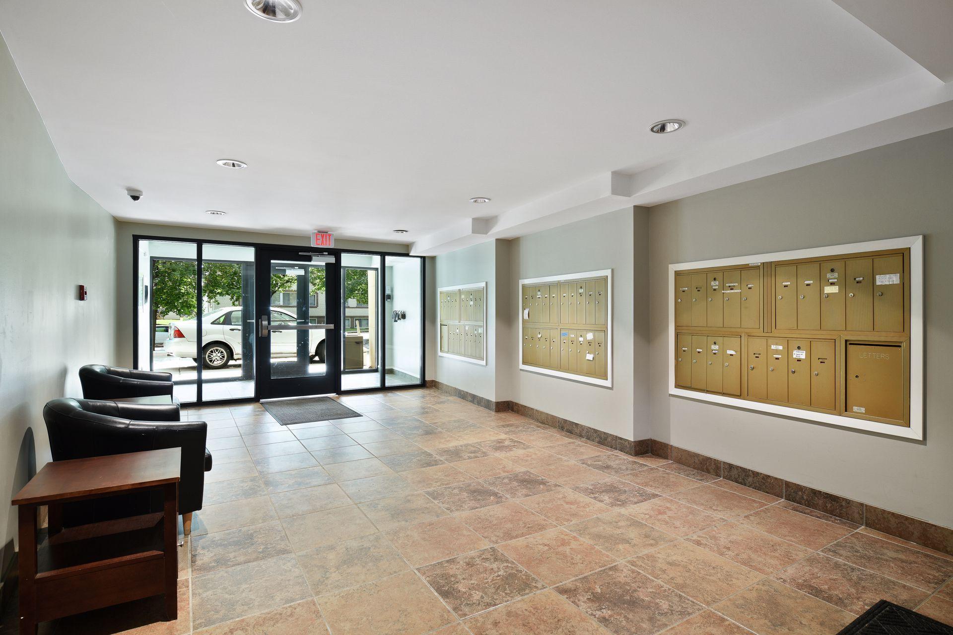 2500 Blaisdell Avenue Unit: 106