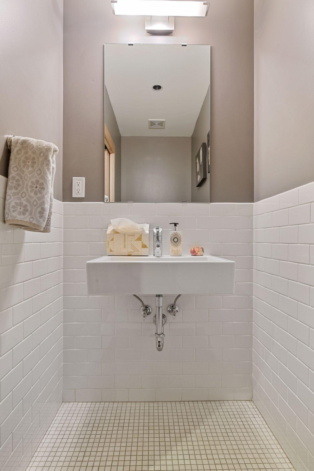 345 6th Avenue N Unit: 402