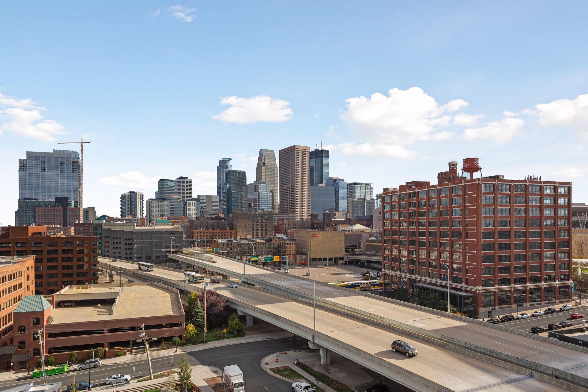 345 6th Avenue N Unit: 402