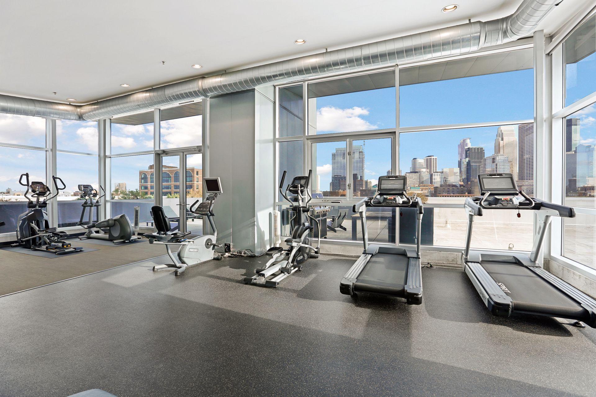 345 6th Avenue N Unit: 402
