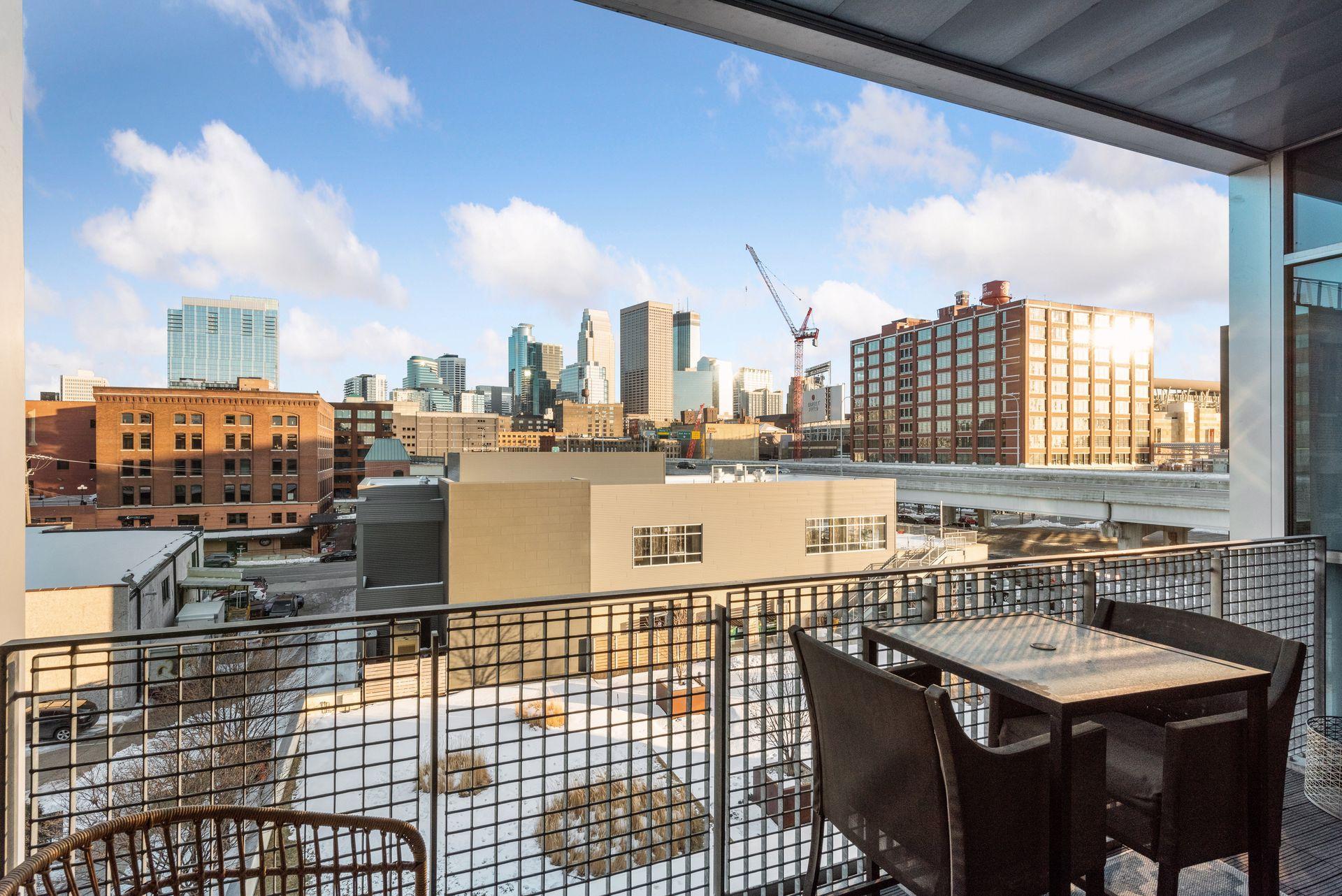 345 6th Avenue N Unit: 402