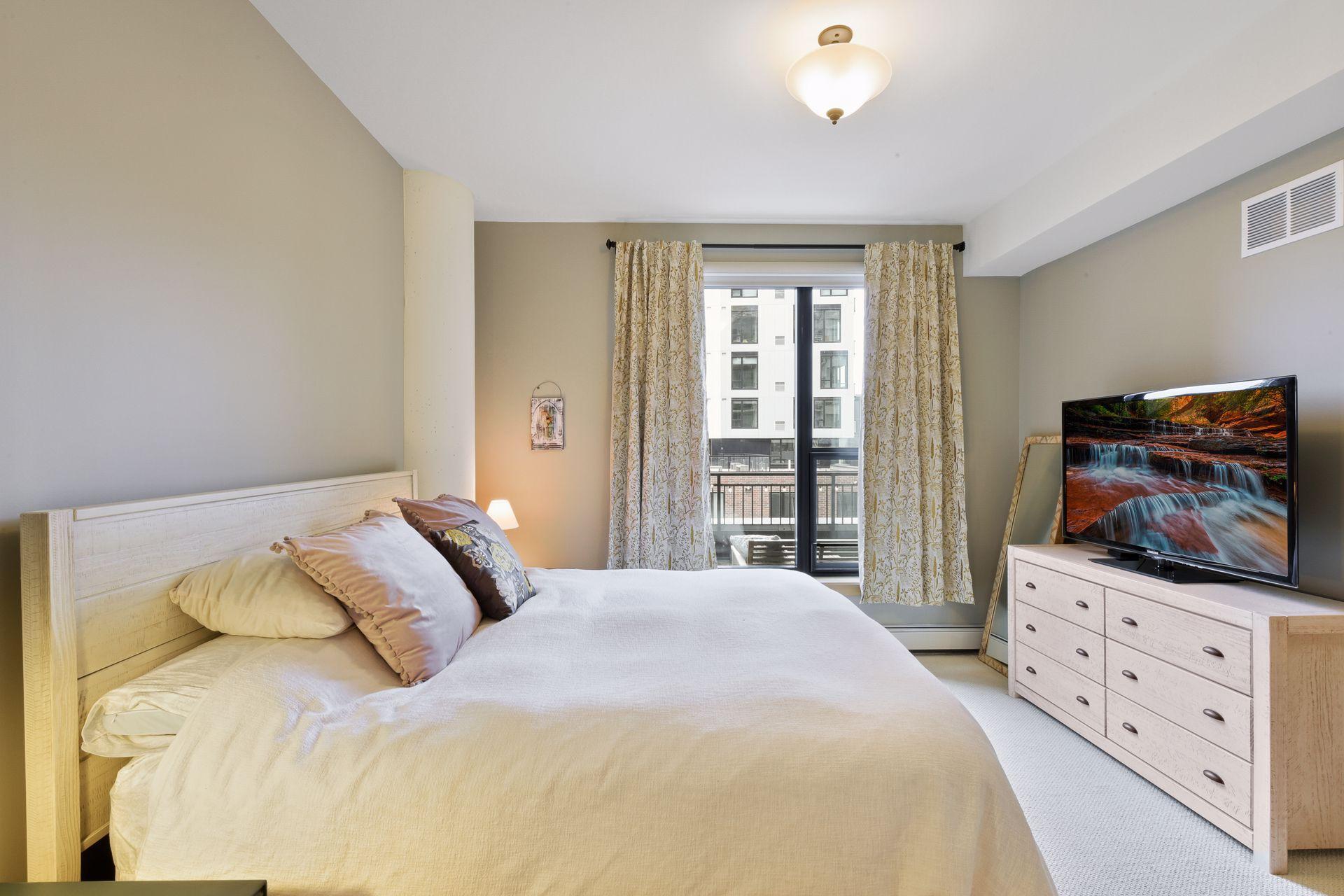 740 Portland Avenue Unit: 604