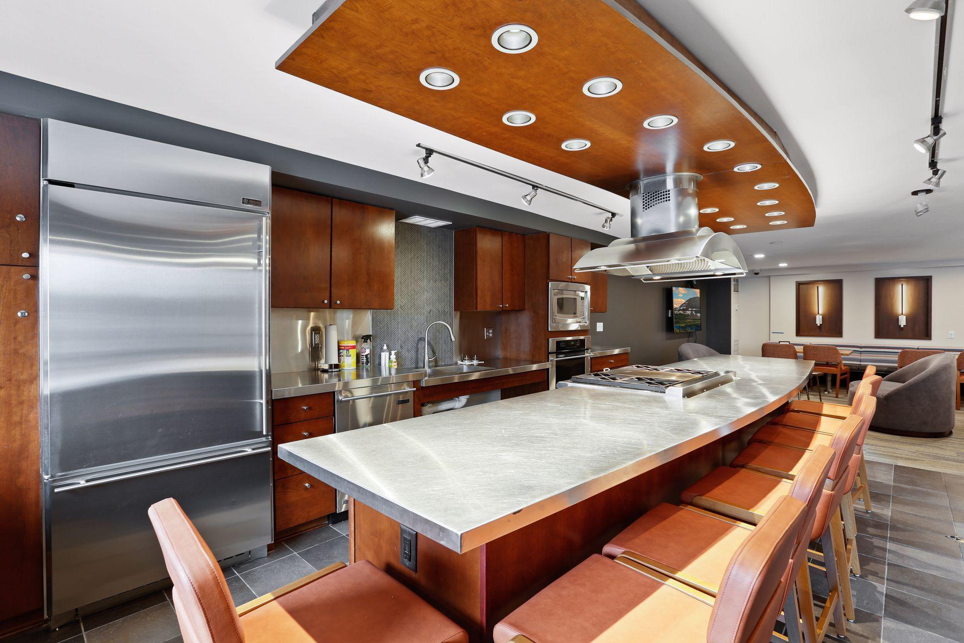 401 S 1st Street Unit: 605