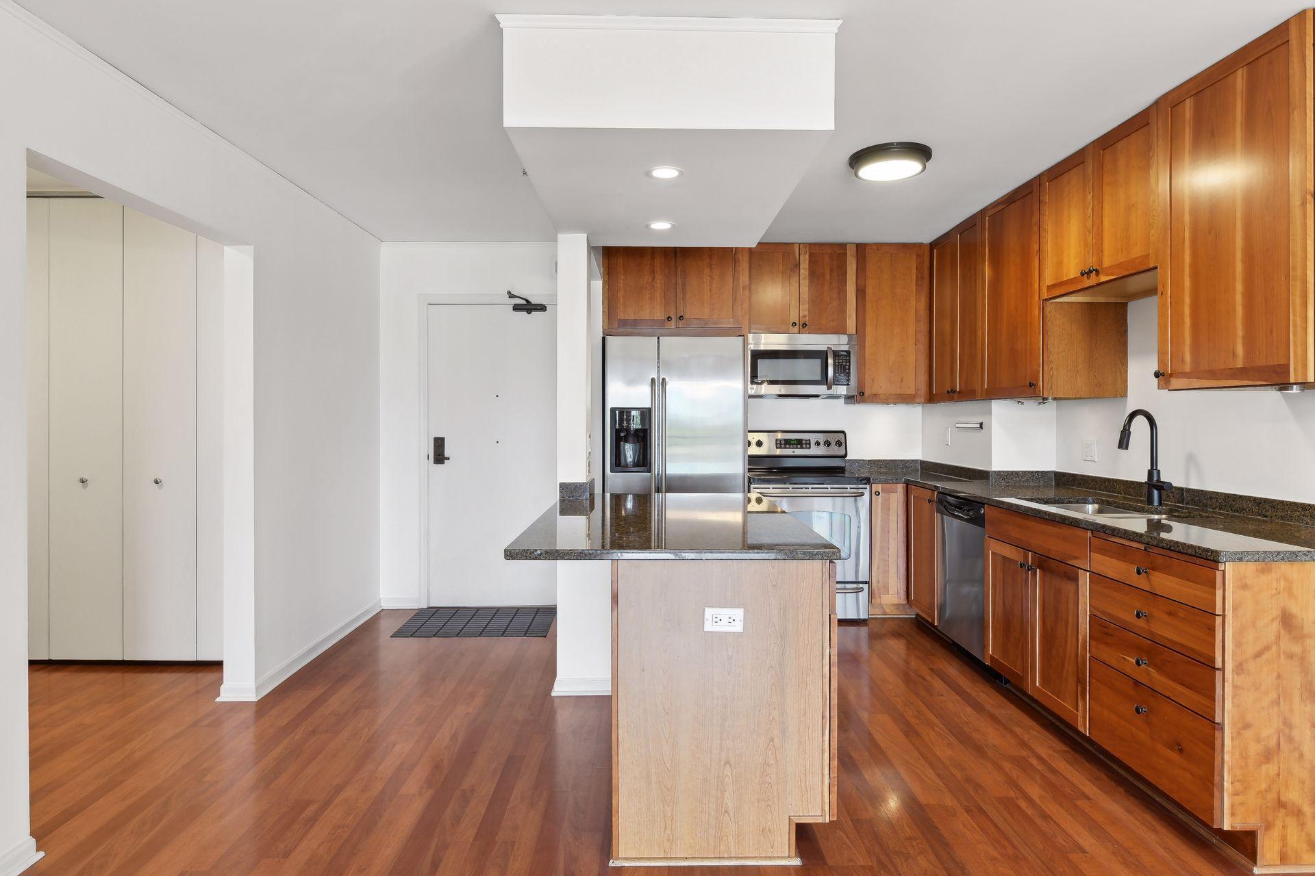 401 S 1st Street Unit: 605