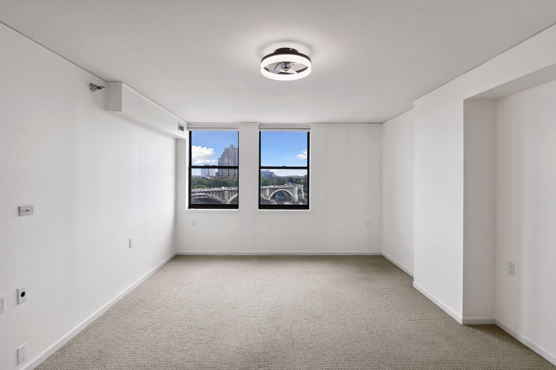 401 S 1st Street Unit: 605