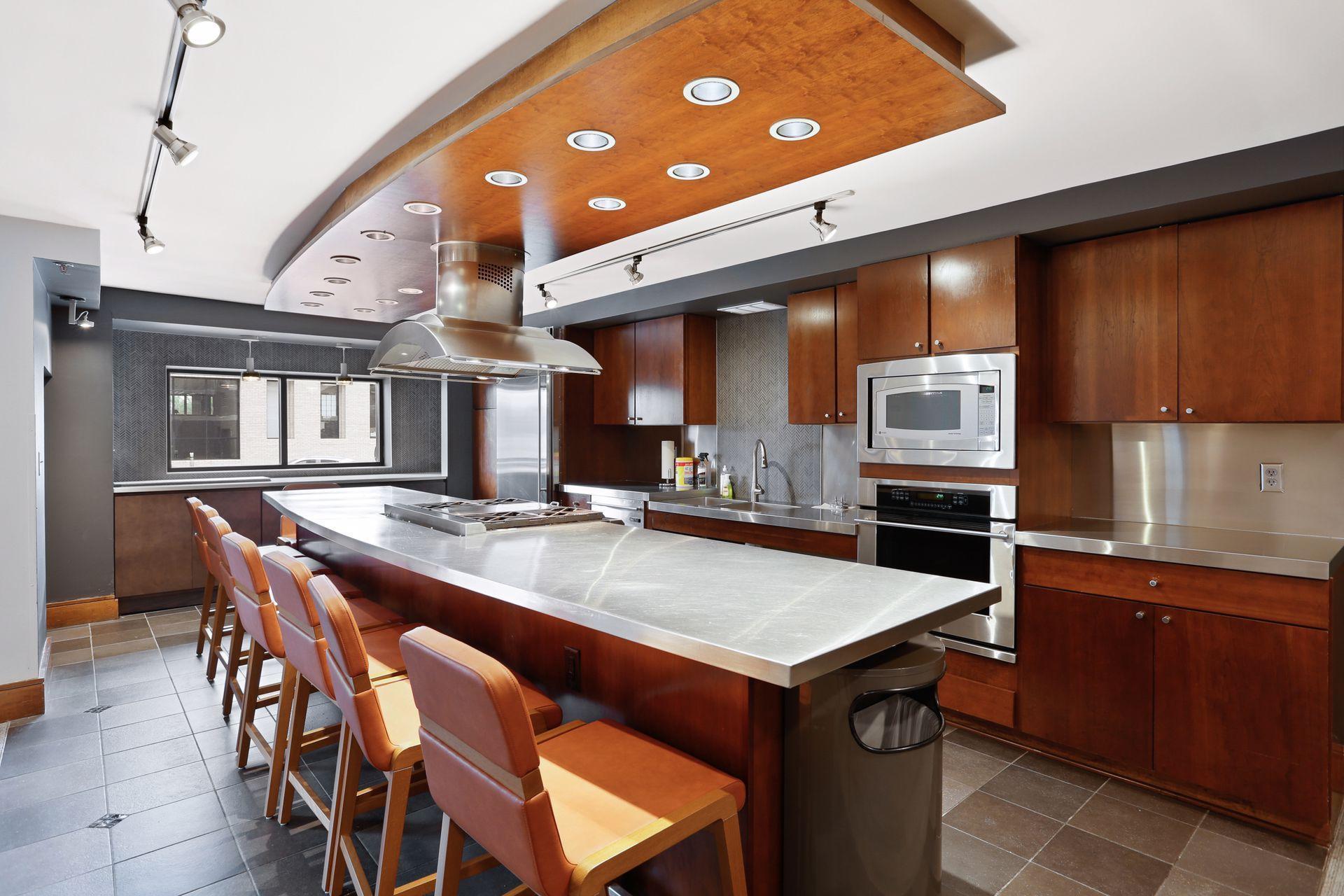 401 S 1st Street Unit: 605