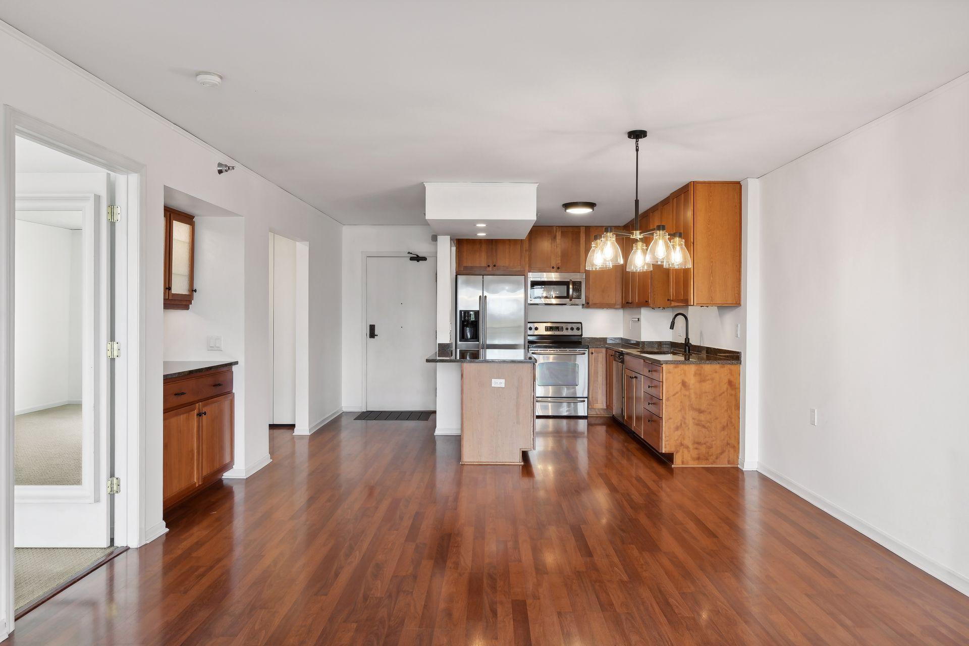 401 S 1st Street Unit: 605