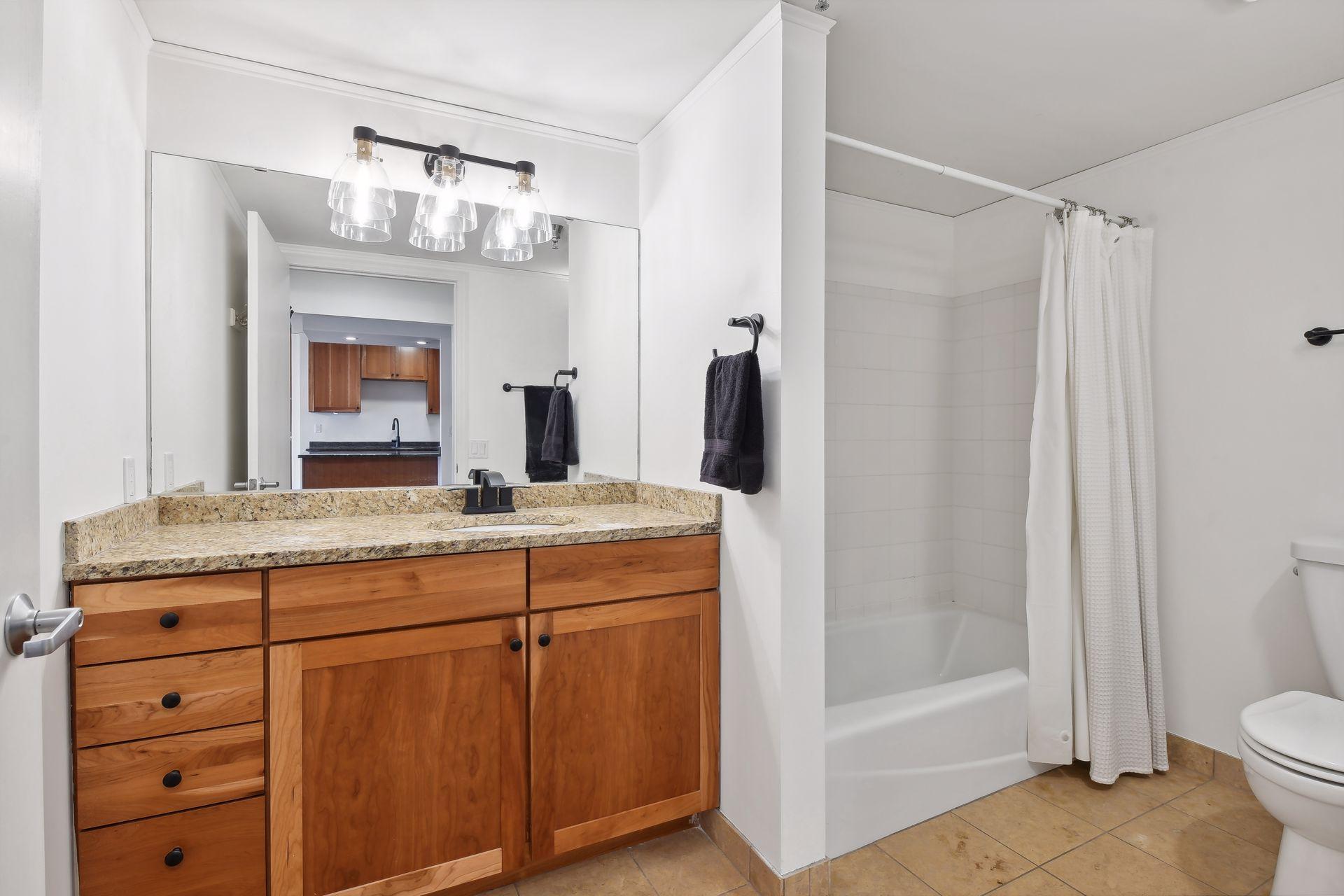 401 S 1st Street Unit: 605