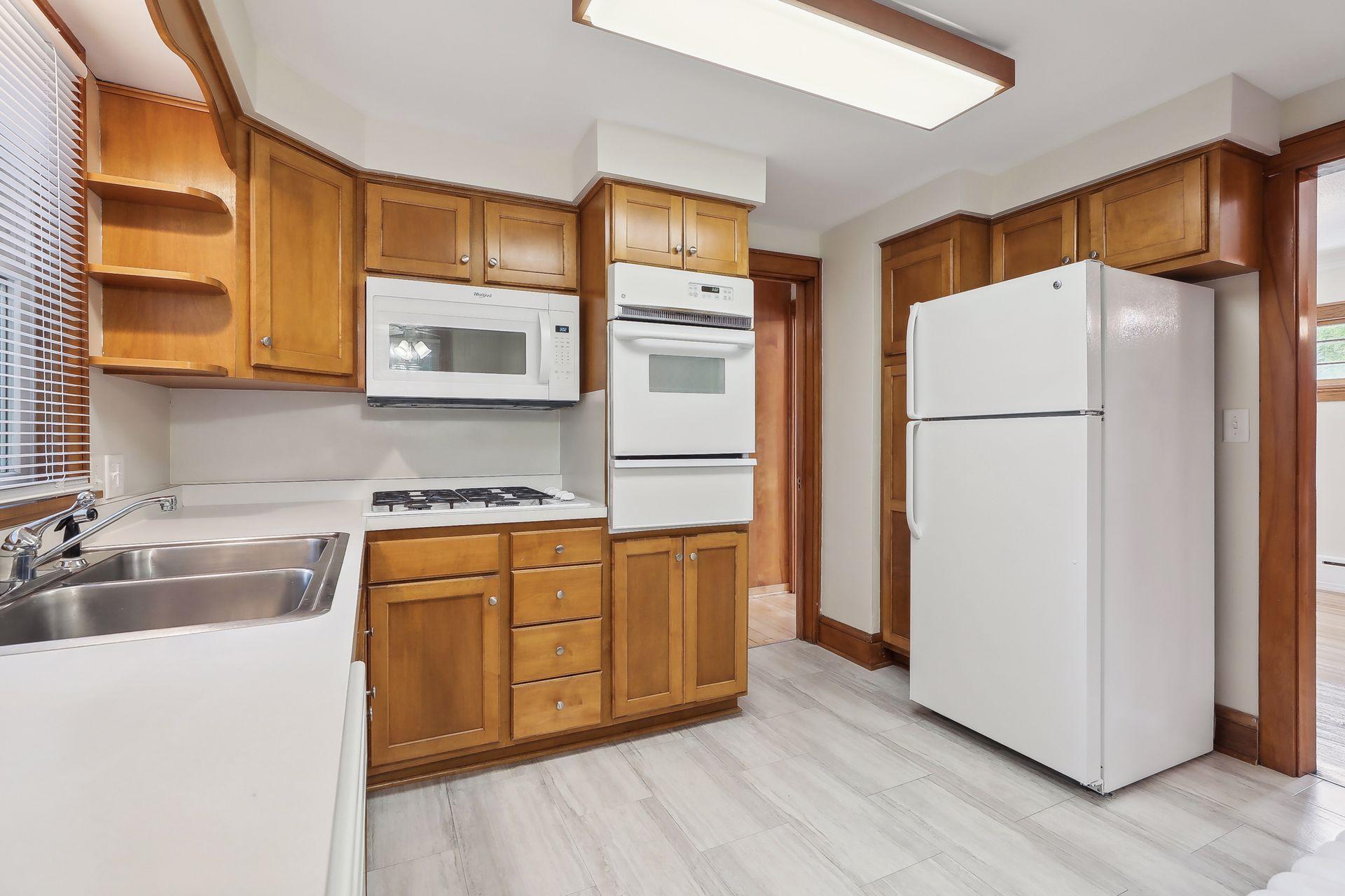 2216 Ulysses Street NE