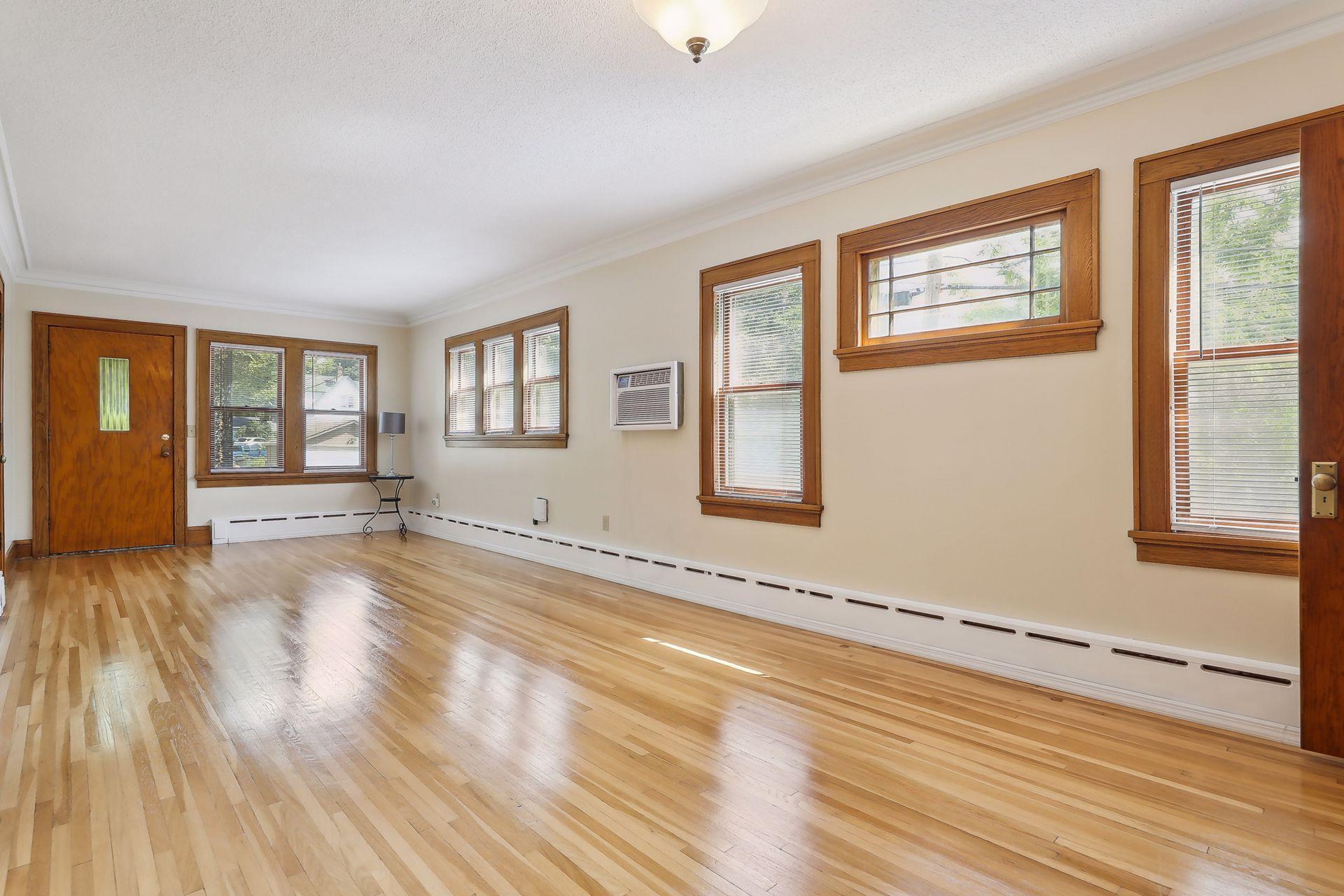 2216 Ulysses Street NE