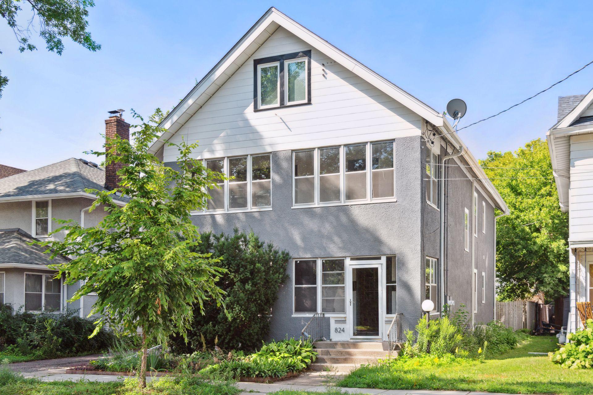 824 5th Street NE